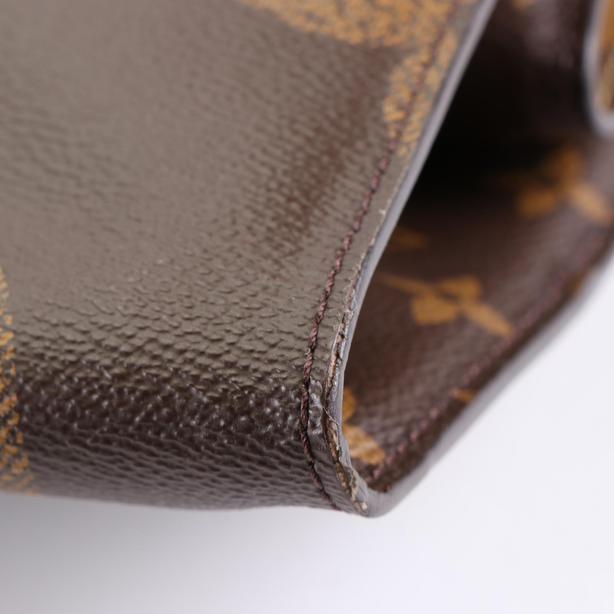 Louis Vuitton Onthego GM Tote Bag in Monogram Giant Reverse Canvas