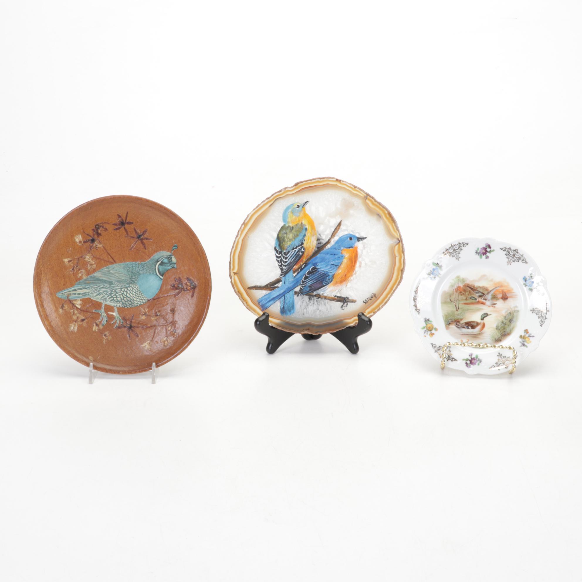 Red Cardinal Watercolor with Bird Themed Table Top Décor Collection