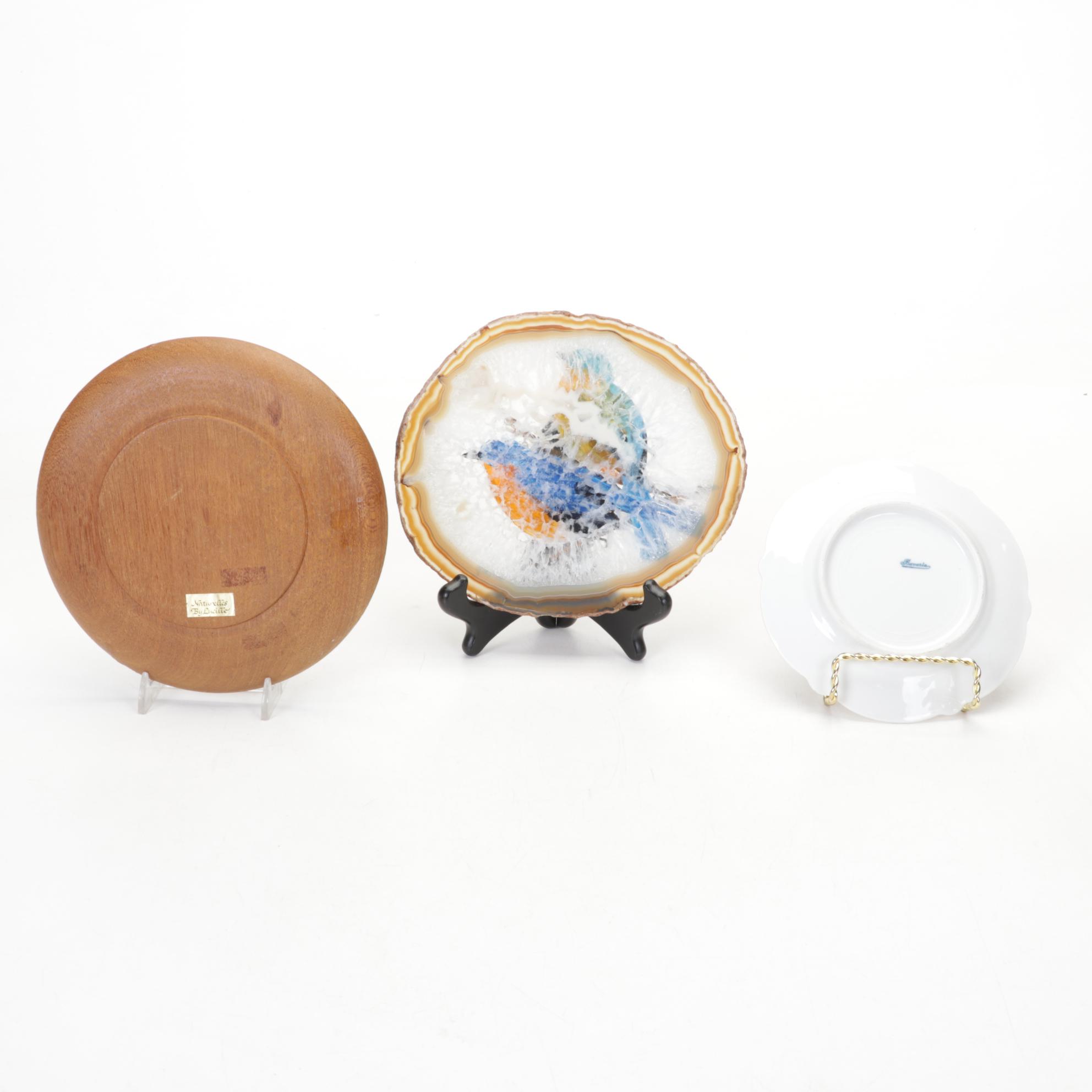 Red Cardinal Watercolor with Bird Themed Table Top Décor Collection