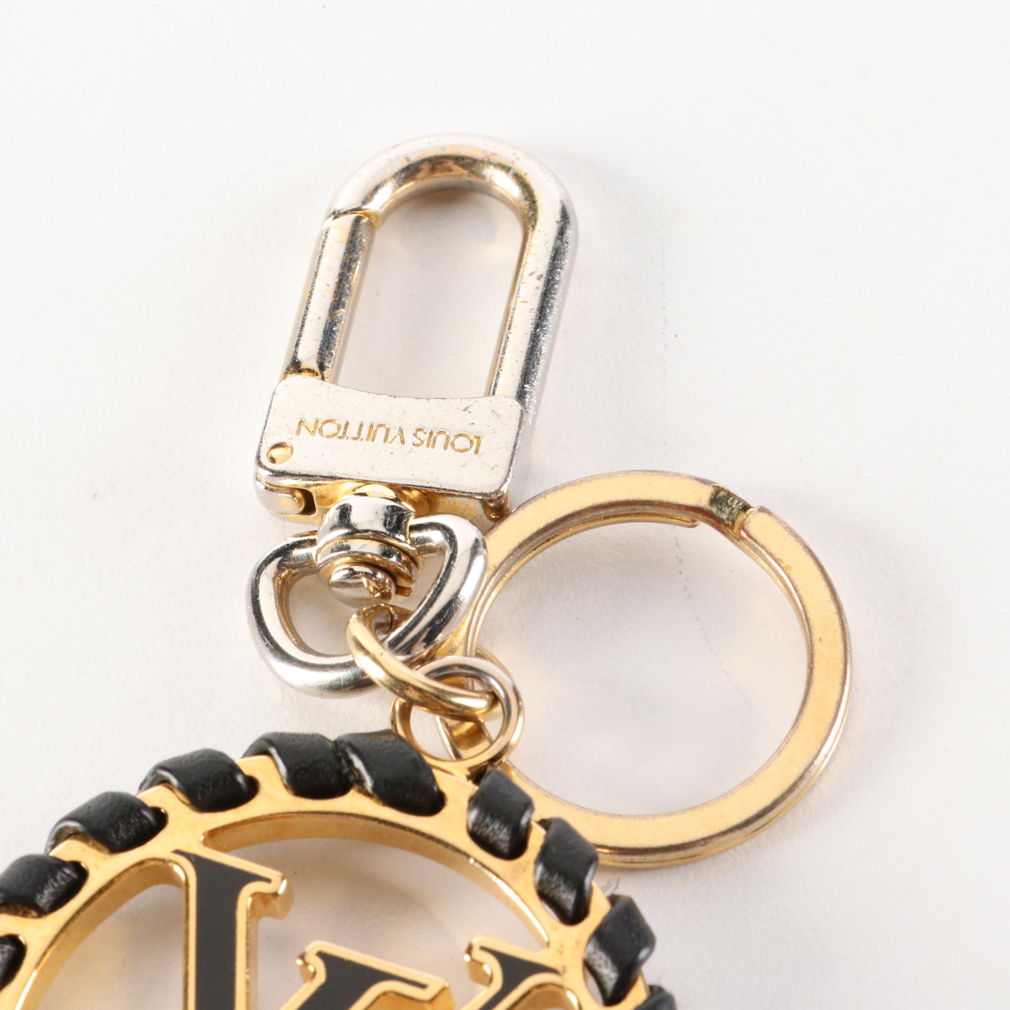Louis Vuitton Very Bag Charm/Key Holder in Gold Tone Metal and Leather with Box