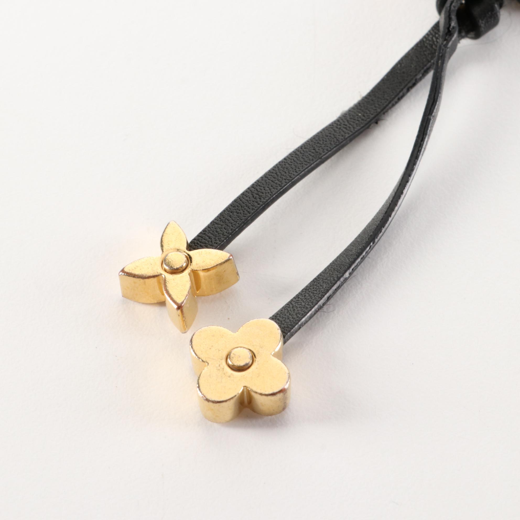 Louis Vuitton Very Bag Charm/Key Holder in Gold Tone Metal and Leather with Box