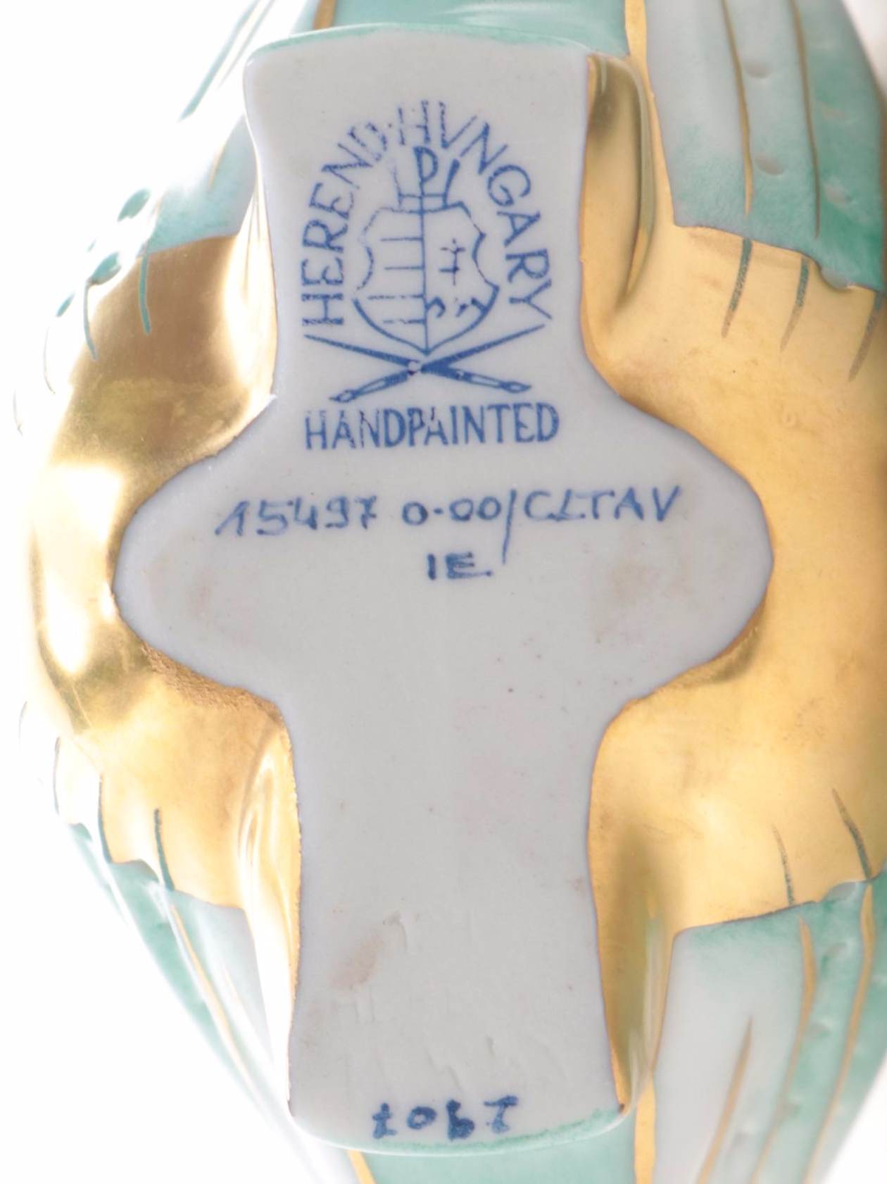 Herend "Sea Shell" Porcelain Figurine