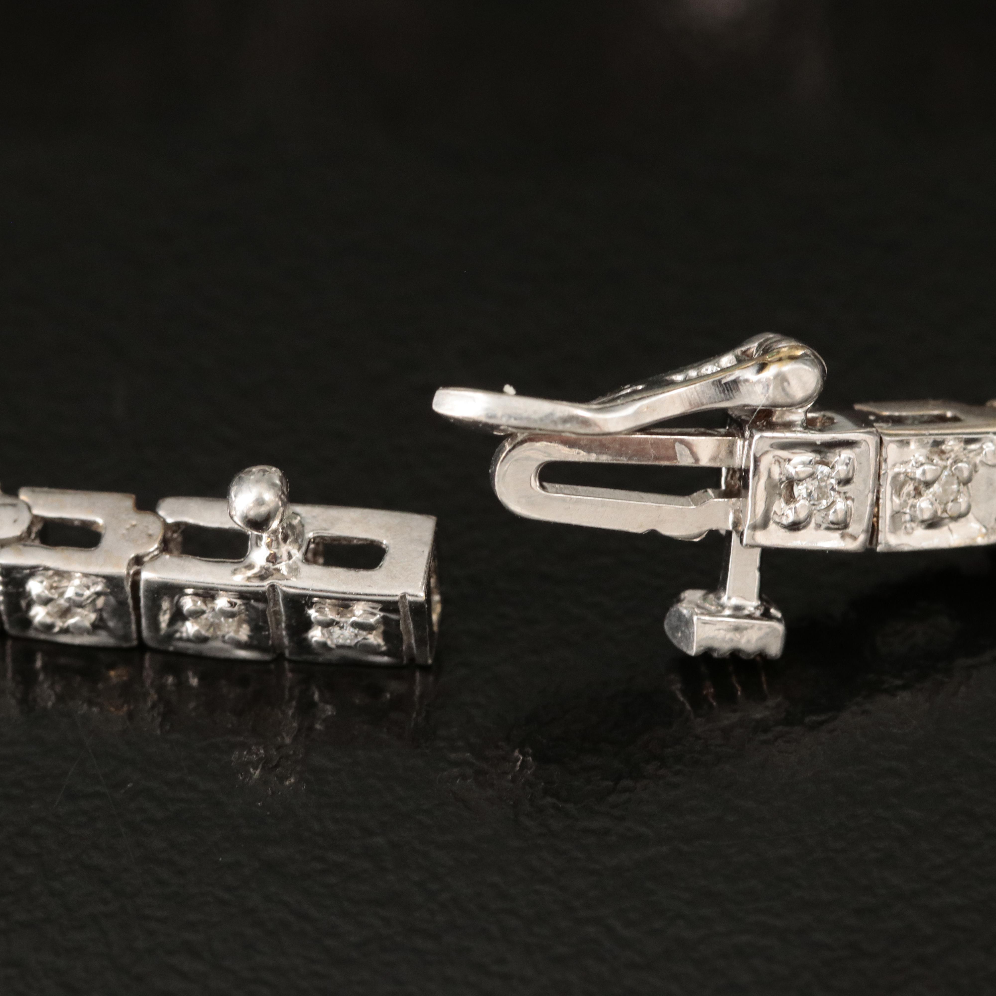 14K 1.87 CT Emerald and 1.09 CTW Diamond Bracelet