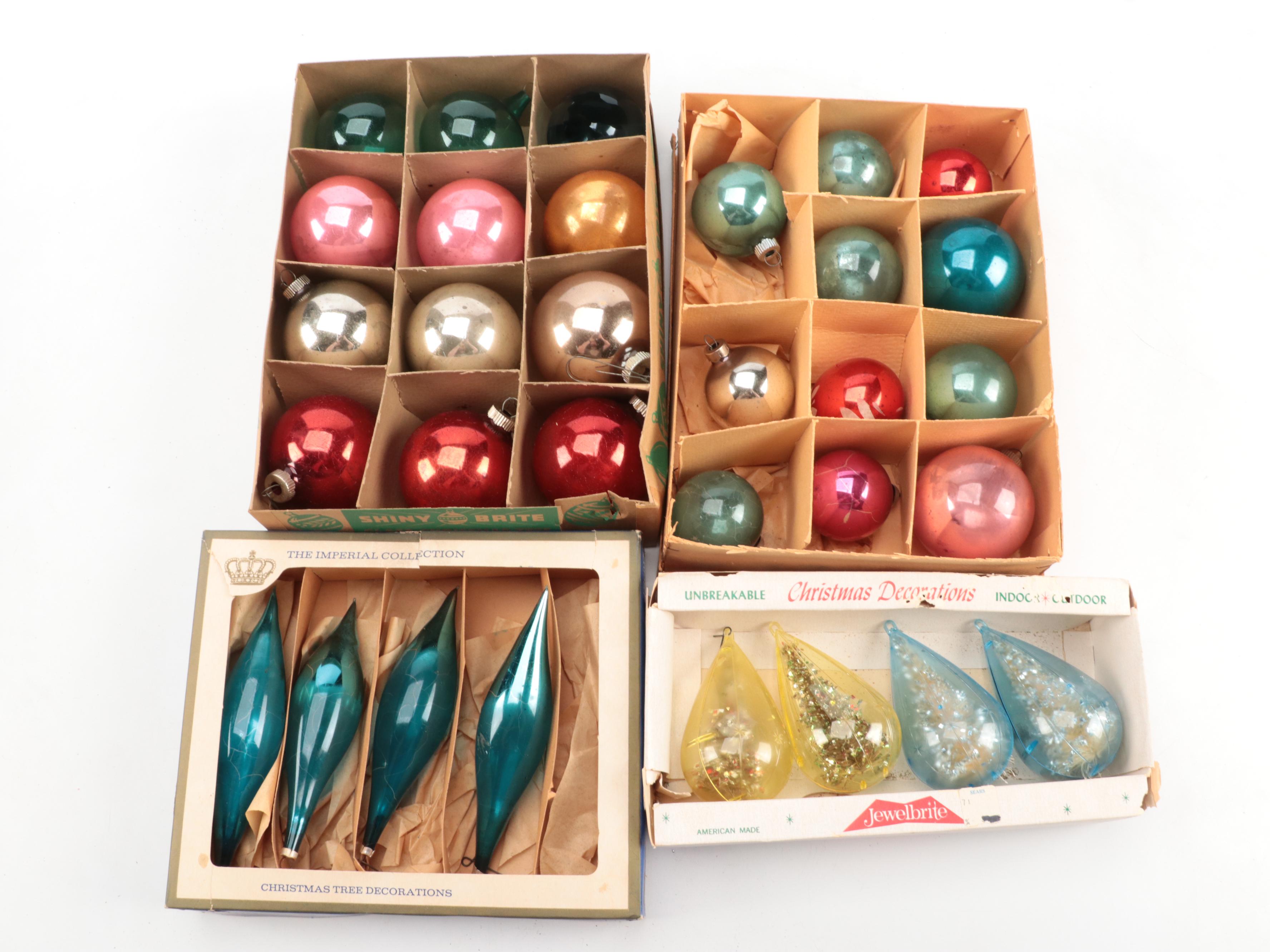 General Electric Noma Twinkle Lights, Shiny-Brite Ornaments, and Tree Stand