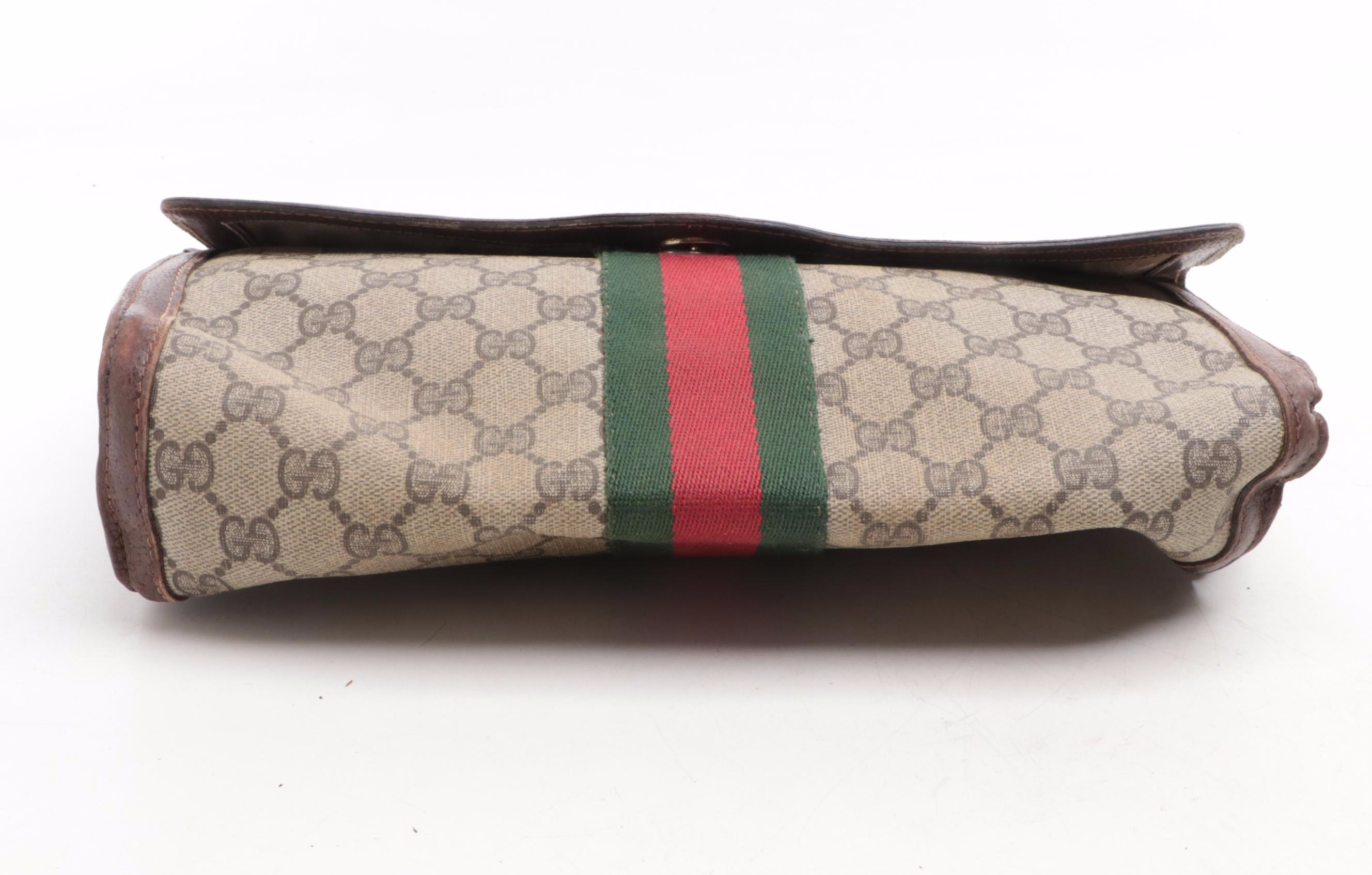 Gucci Accessory Collection Clutch in GG Supreme Canvas and Leather