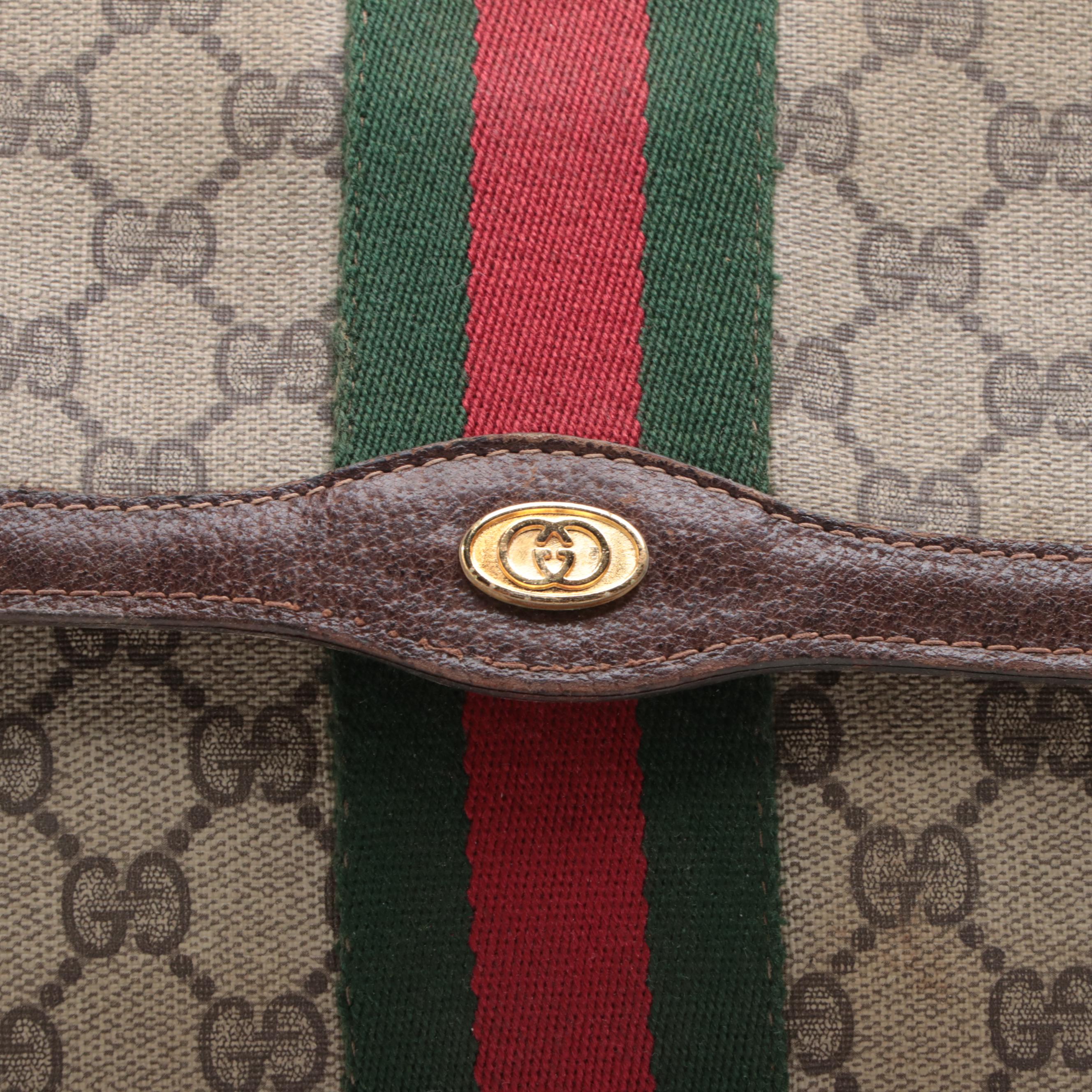 Gucci Accessory Collection Clutch in GG Supreme Canvas and Leather