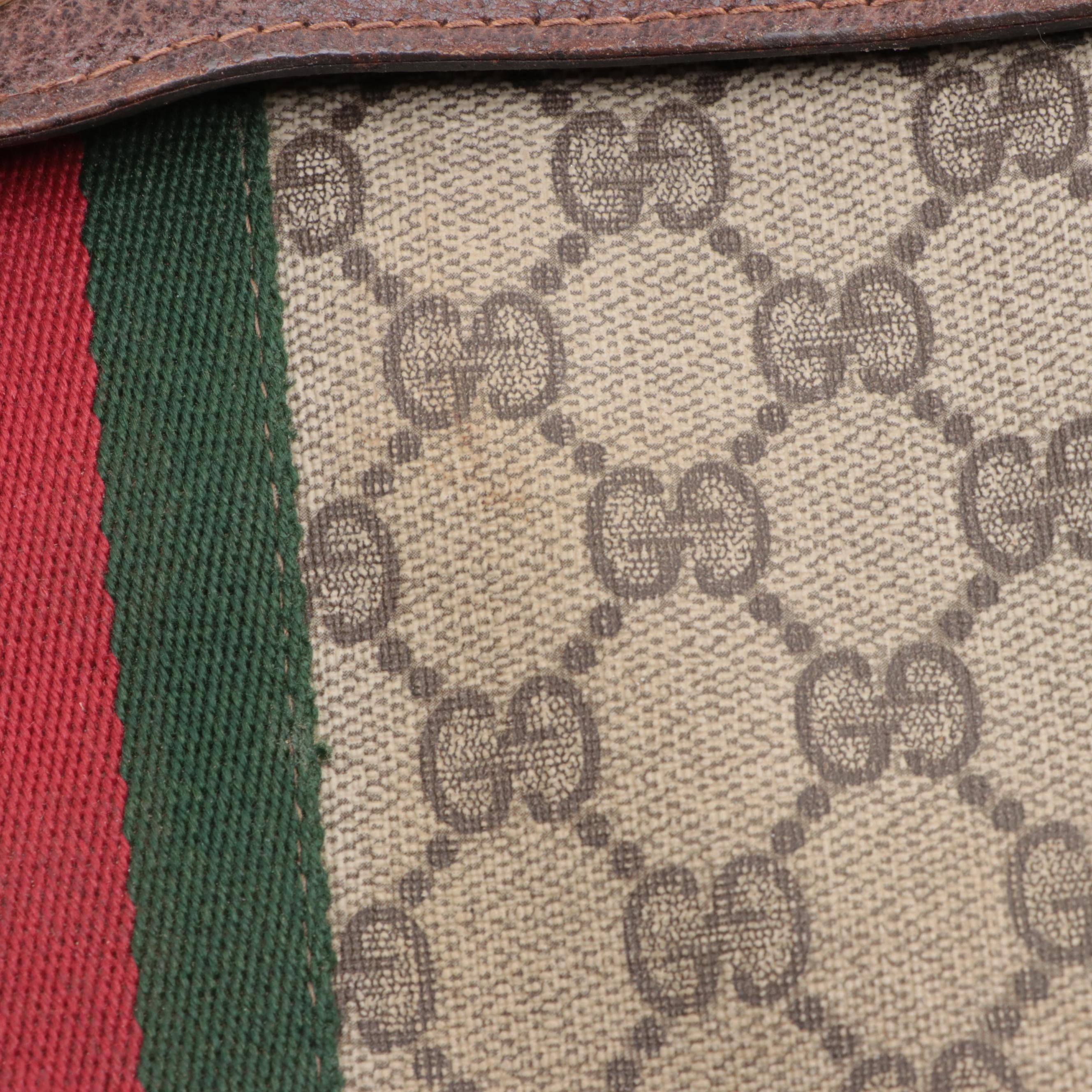 Gucci Accessory Collection Clutch in GG Supreme Canvas and Leather