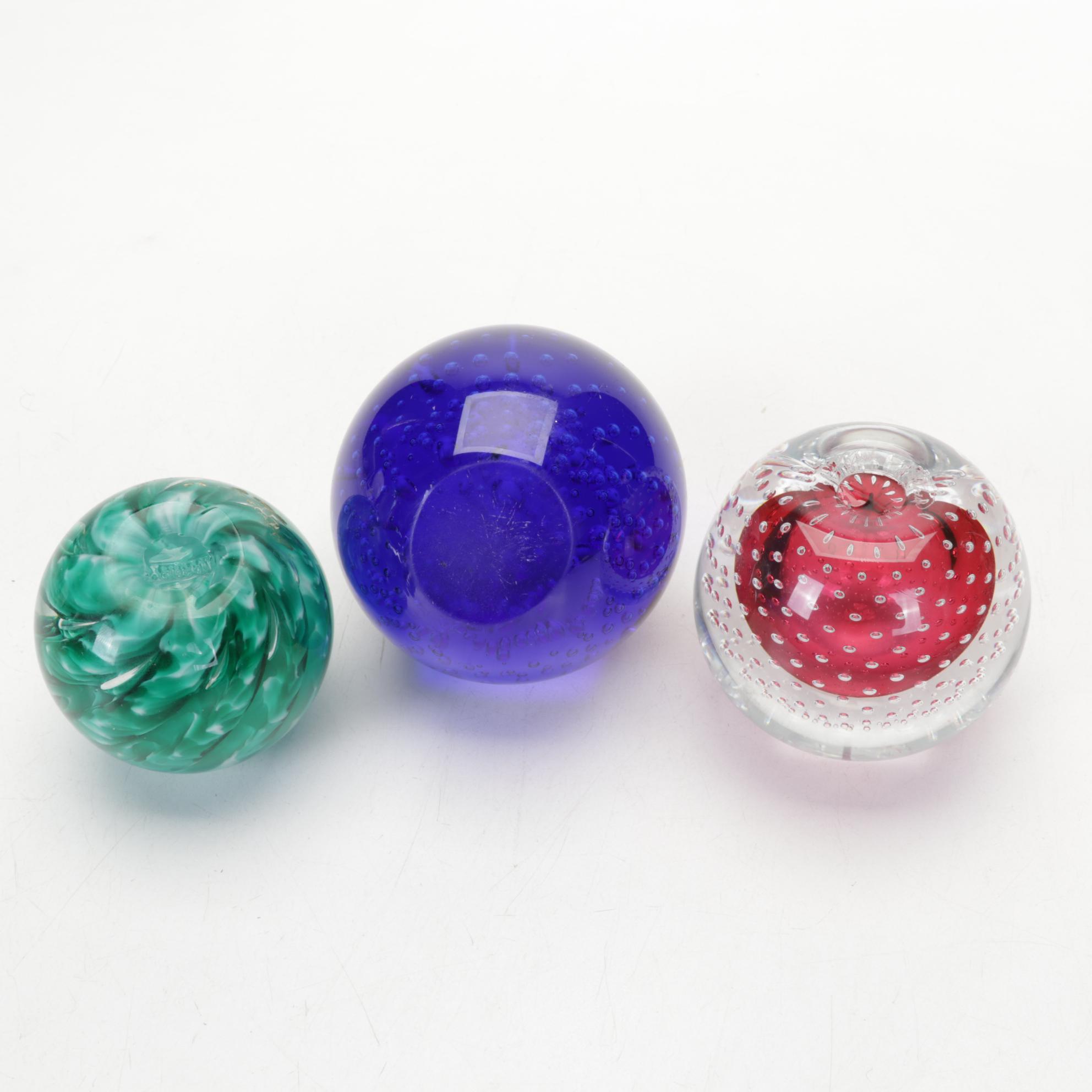 R. Gibson and Others Art Glass Controlled Bubble Paperweights, Ashtrays, Vase