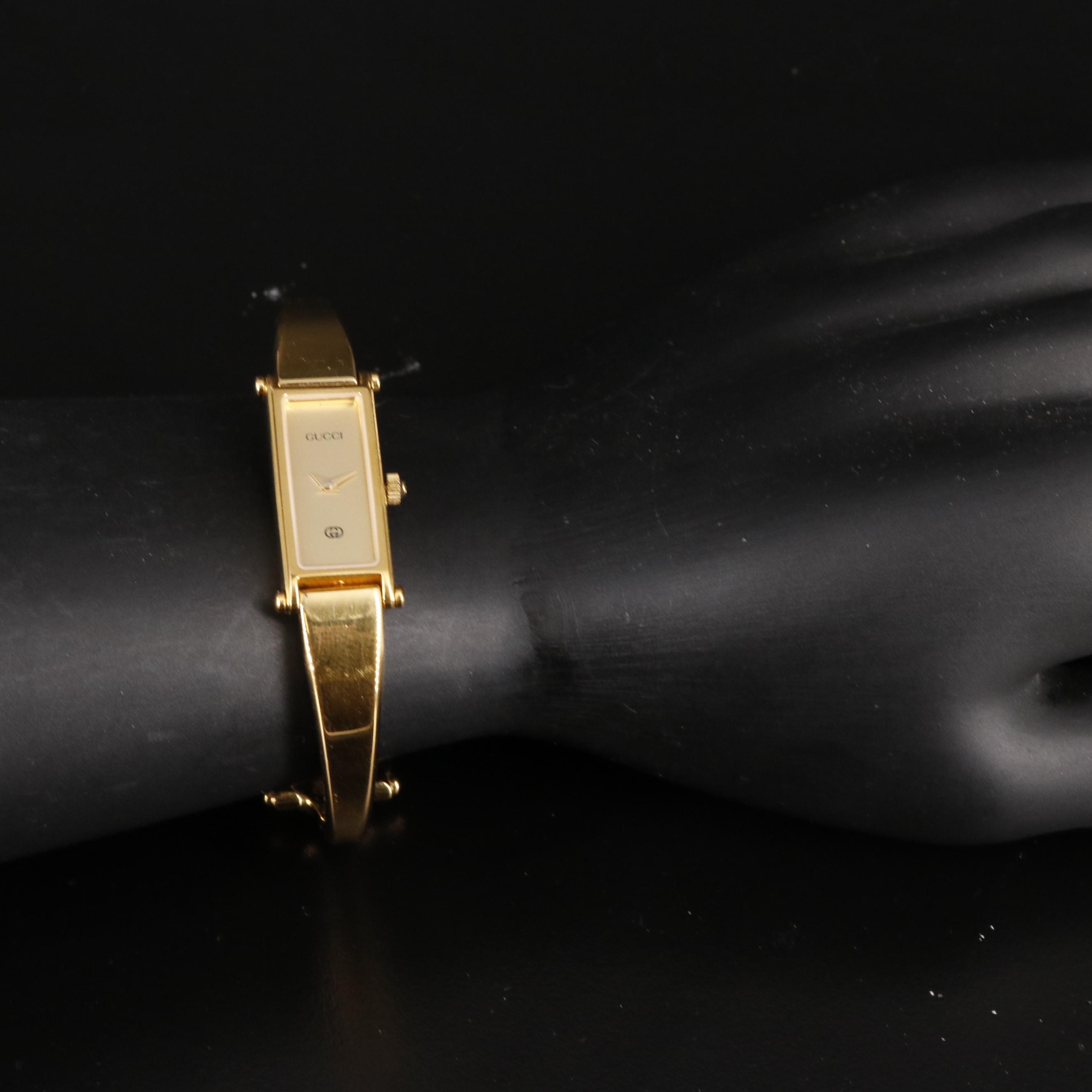 Gucci 1500L Bangle Watch