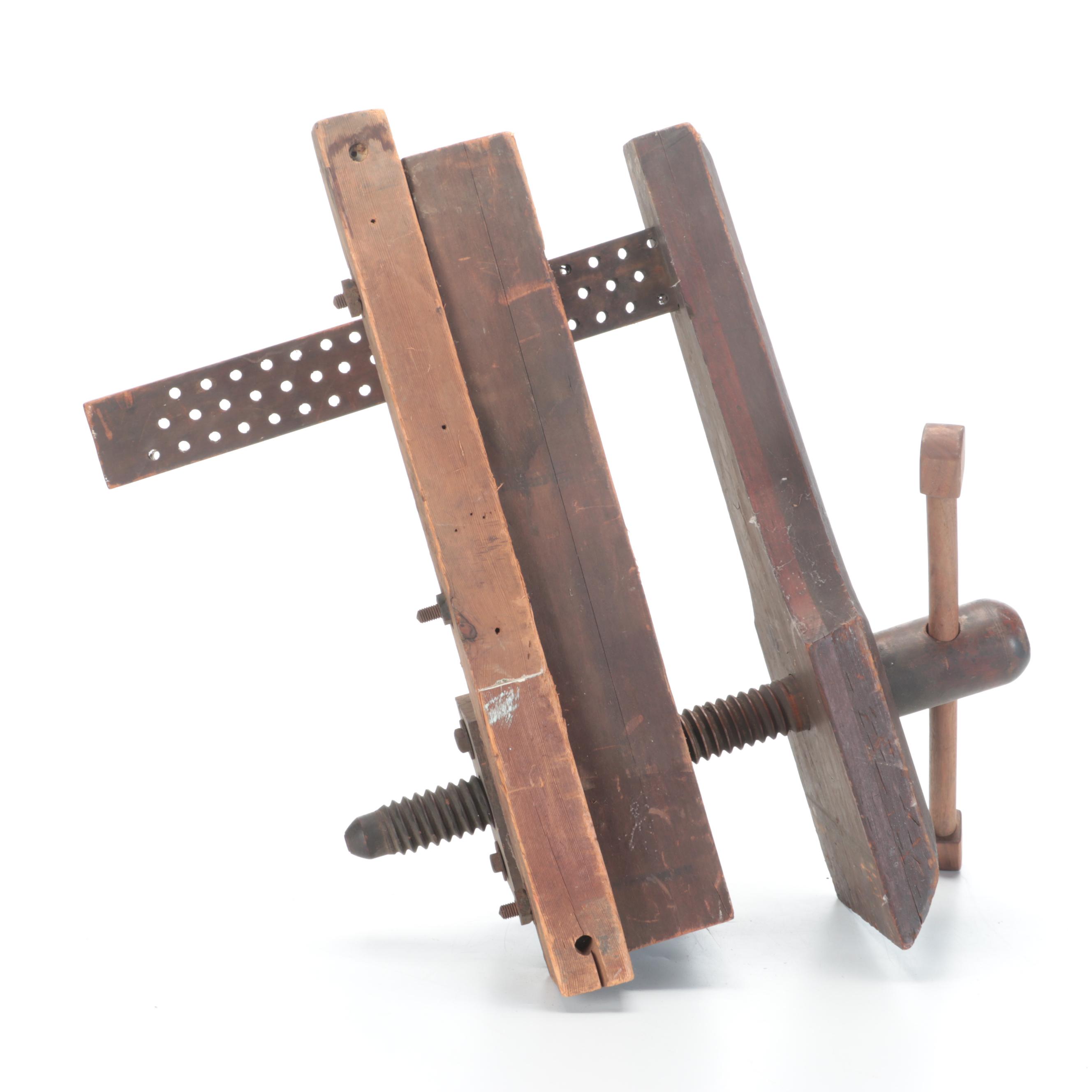 Primitive Style Wooden Hand-Screw Clamp