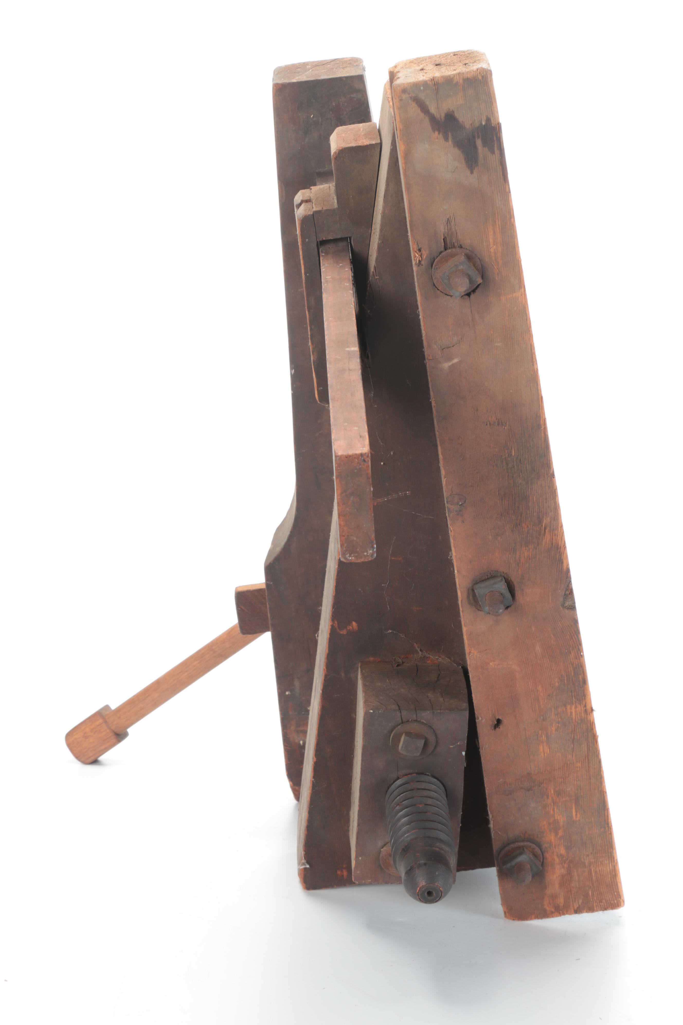 Primitive Style Wooden Hand-Screw Clamp