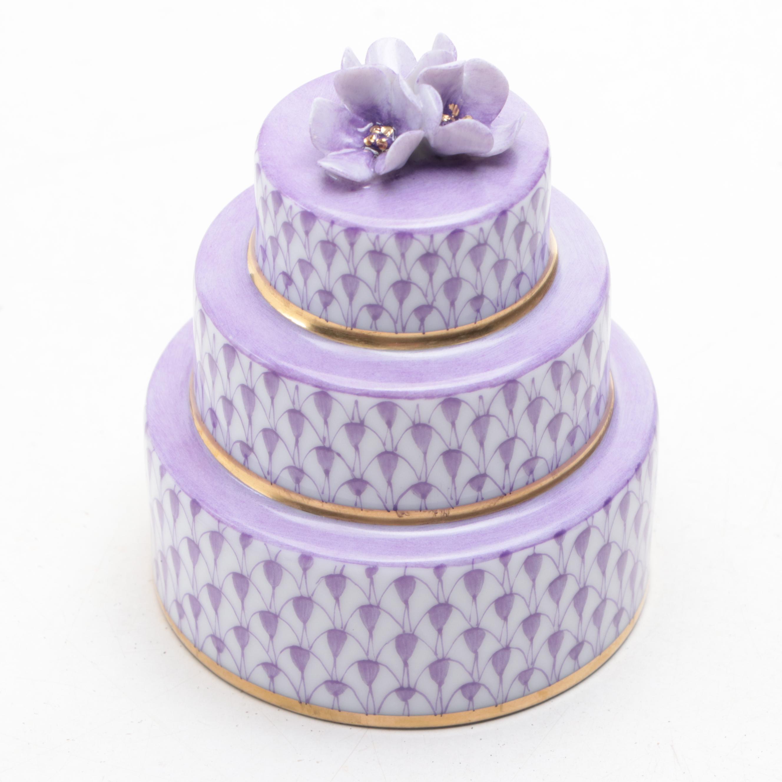 Herend Lilac Fishnet with Gold "Wedding Cake" Porcelain Figurine