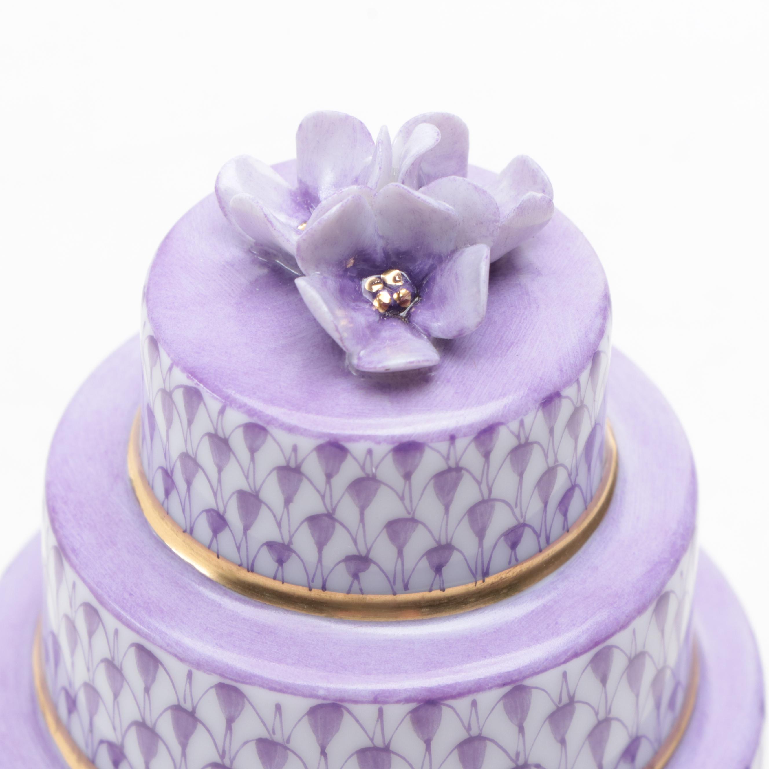 Herend Lilac Fishnet with Gold "Wedding Cake" Porcelain Figurine