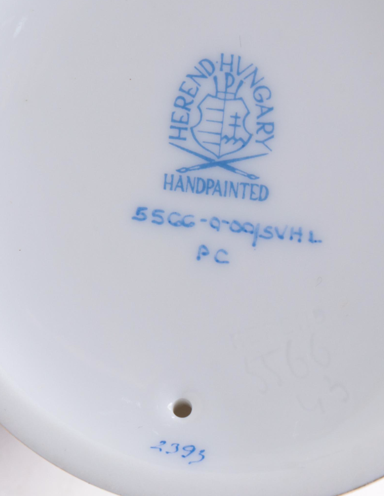 Herend Lilac Fishnet with Gold "Wedding Cake" Porcelain Figurine