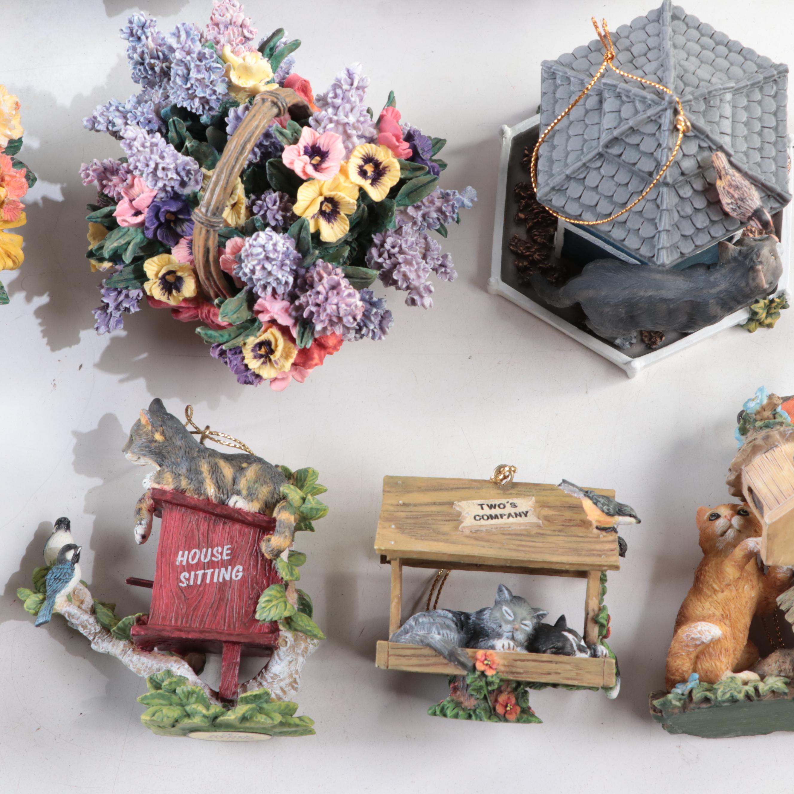 Bradford Exchange Ornaments, Miniature Hanging Plates With Music Box