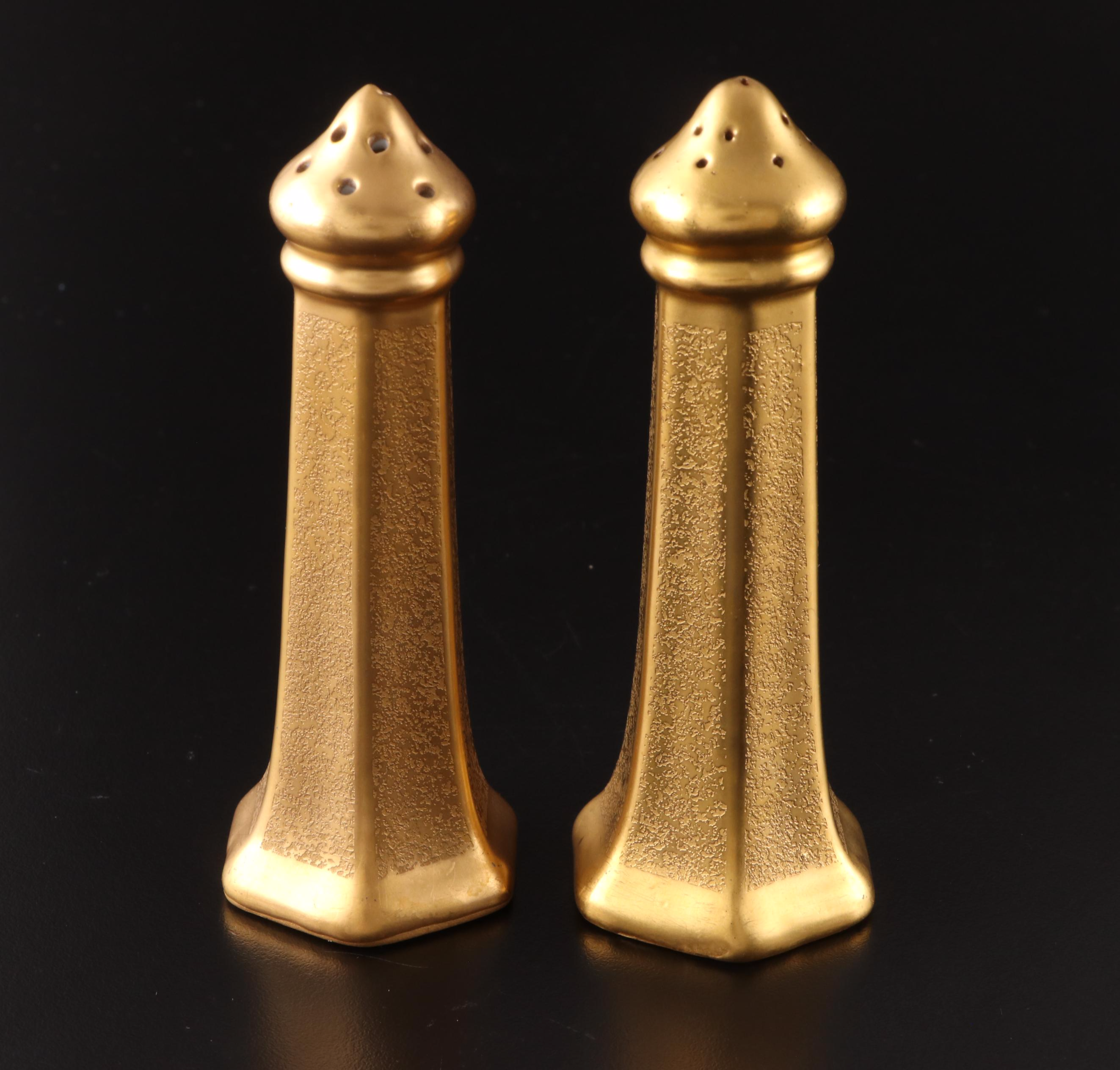 Pickard "Edgerton" Bavarian Gilded China Dinnerware with Floral Bouquet