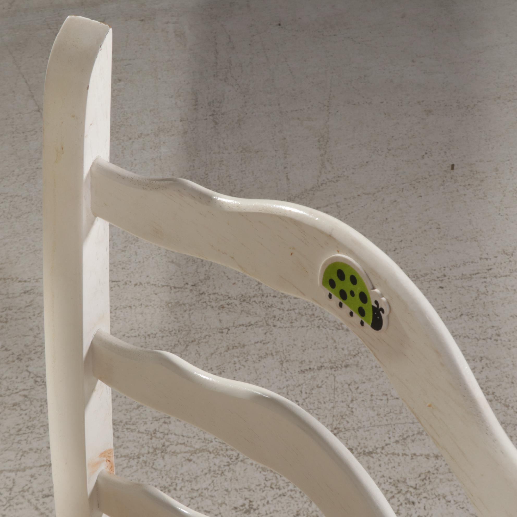 Ligo Farmhouse Style Parcel White-Painted Pedestal Dining Table and Four Chairs