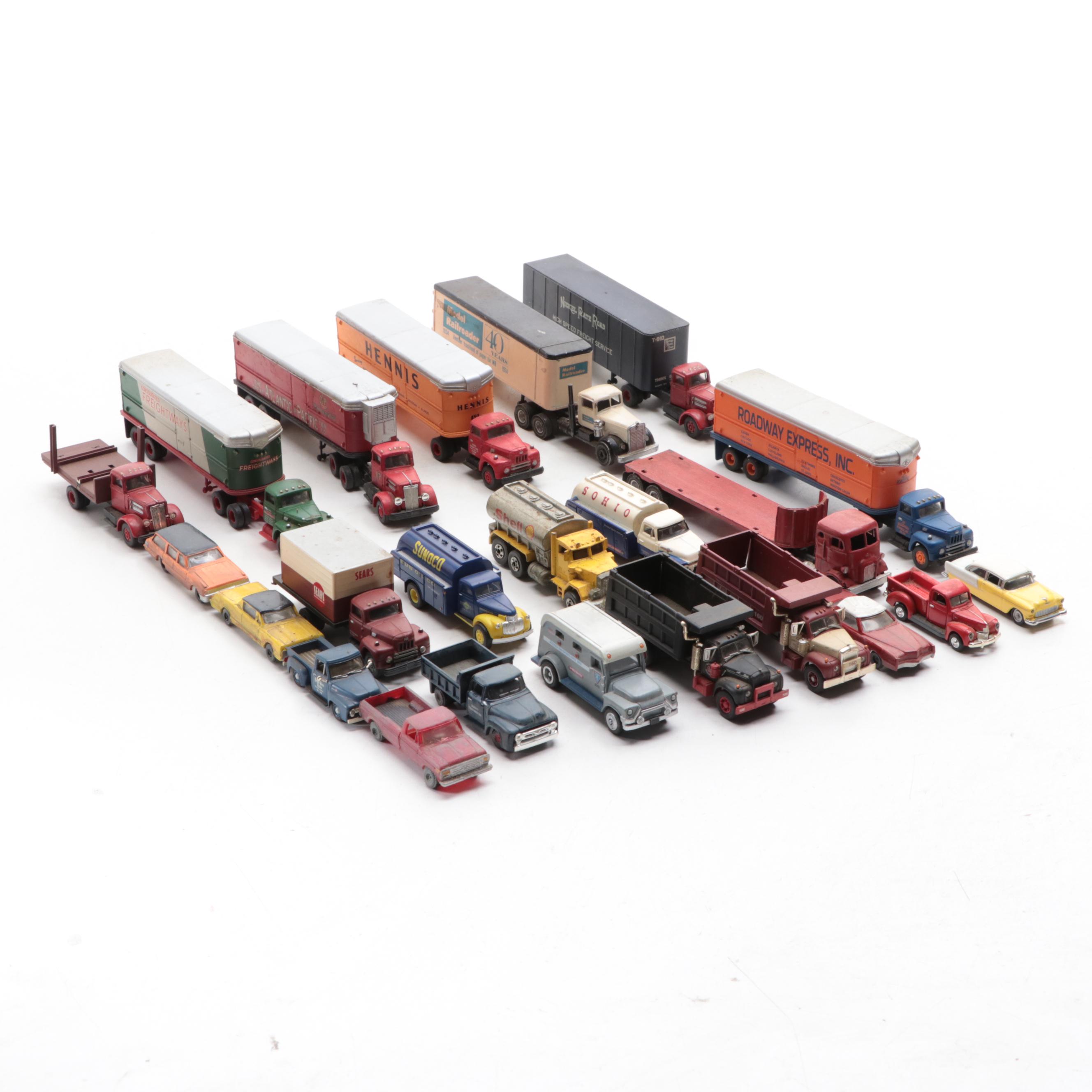 HO Scale Trailers with Diecast Vesicle Collection Featuring Hot Wheels