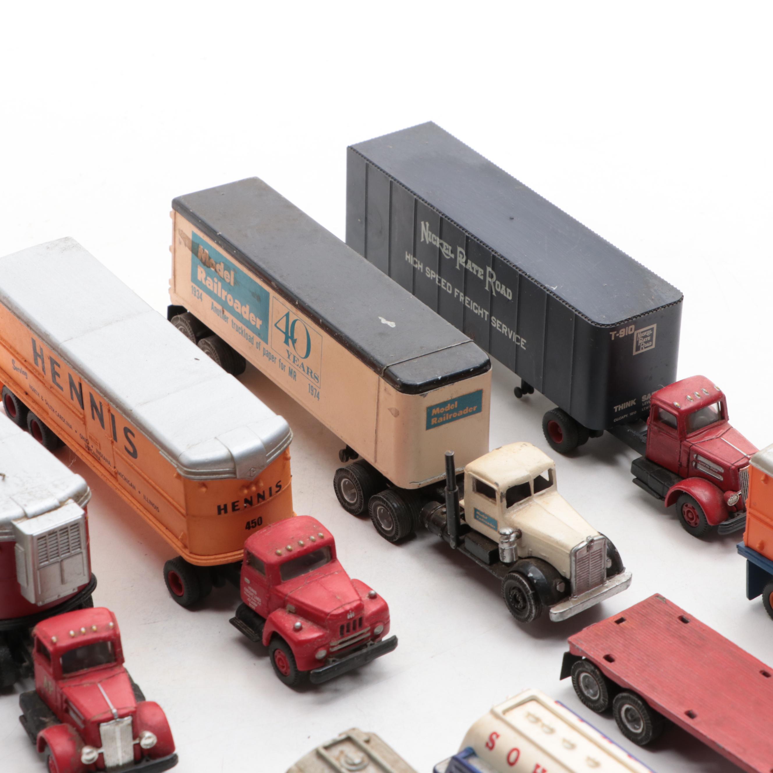HO Scale Trailers with Diecast Vesicle Collection Featuring Hot Wheels