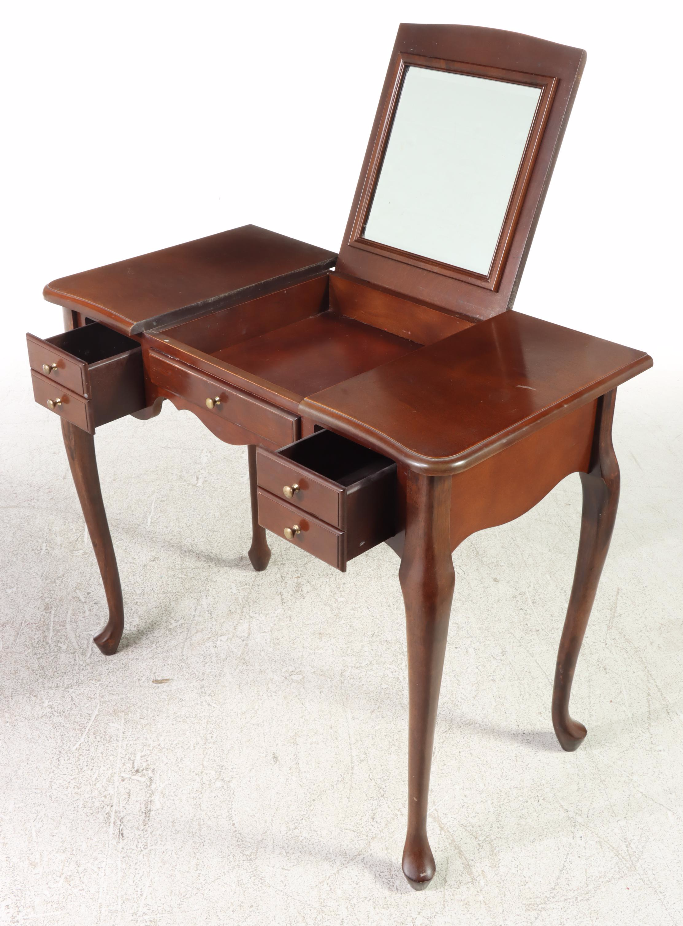 The Bombay Company Queen Anne Style Mahogany-Stained Enclosed Dressing Table