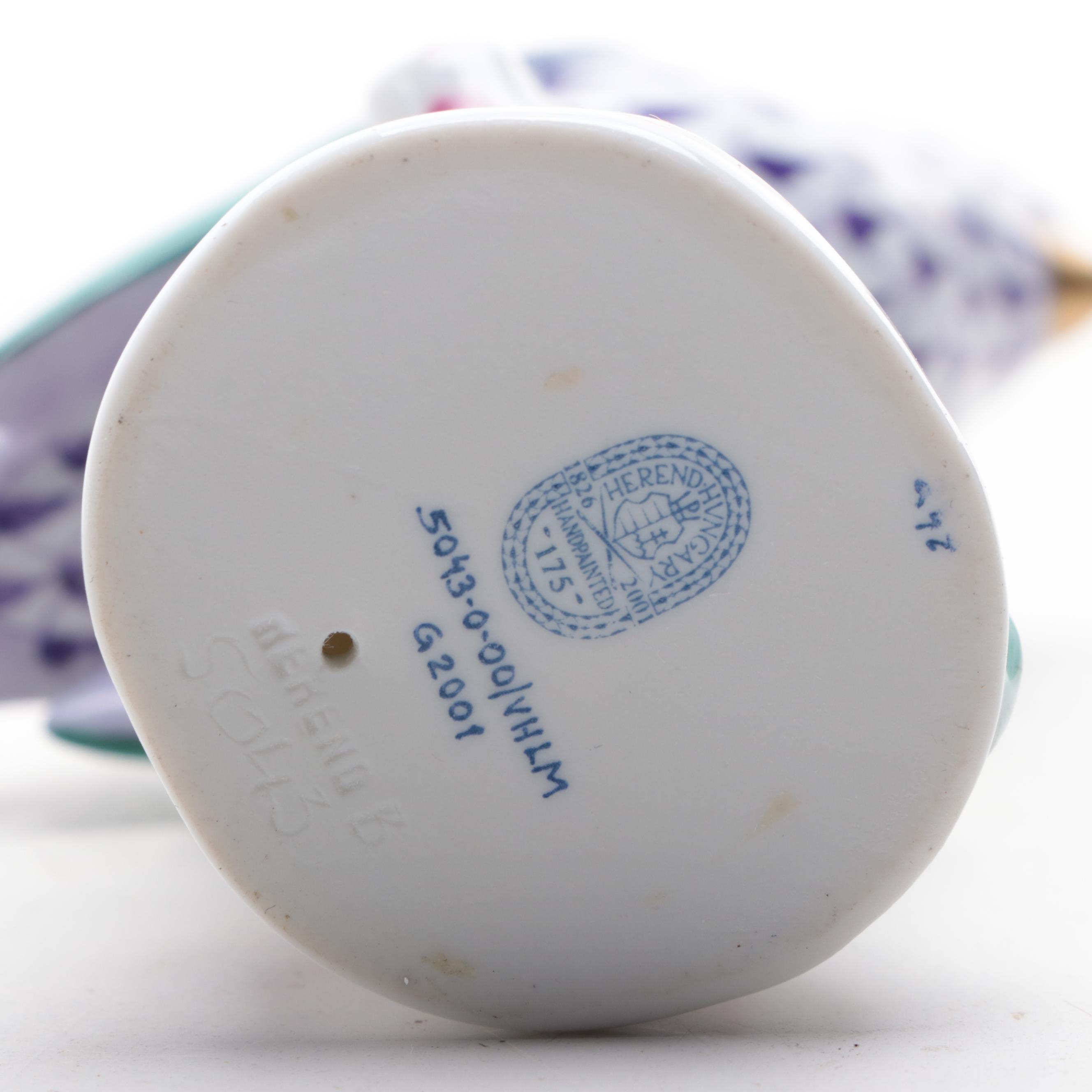 Herend 175th Anniversary Lilac Fishnet with Gold "Small Bird" Porcelain Figurine