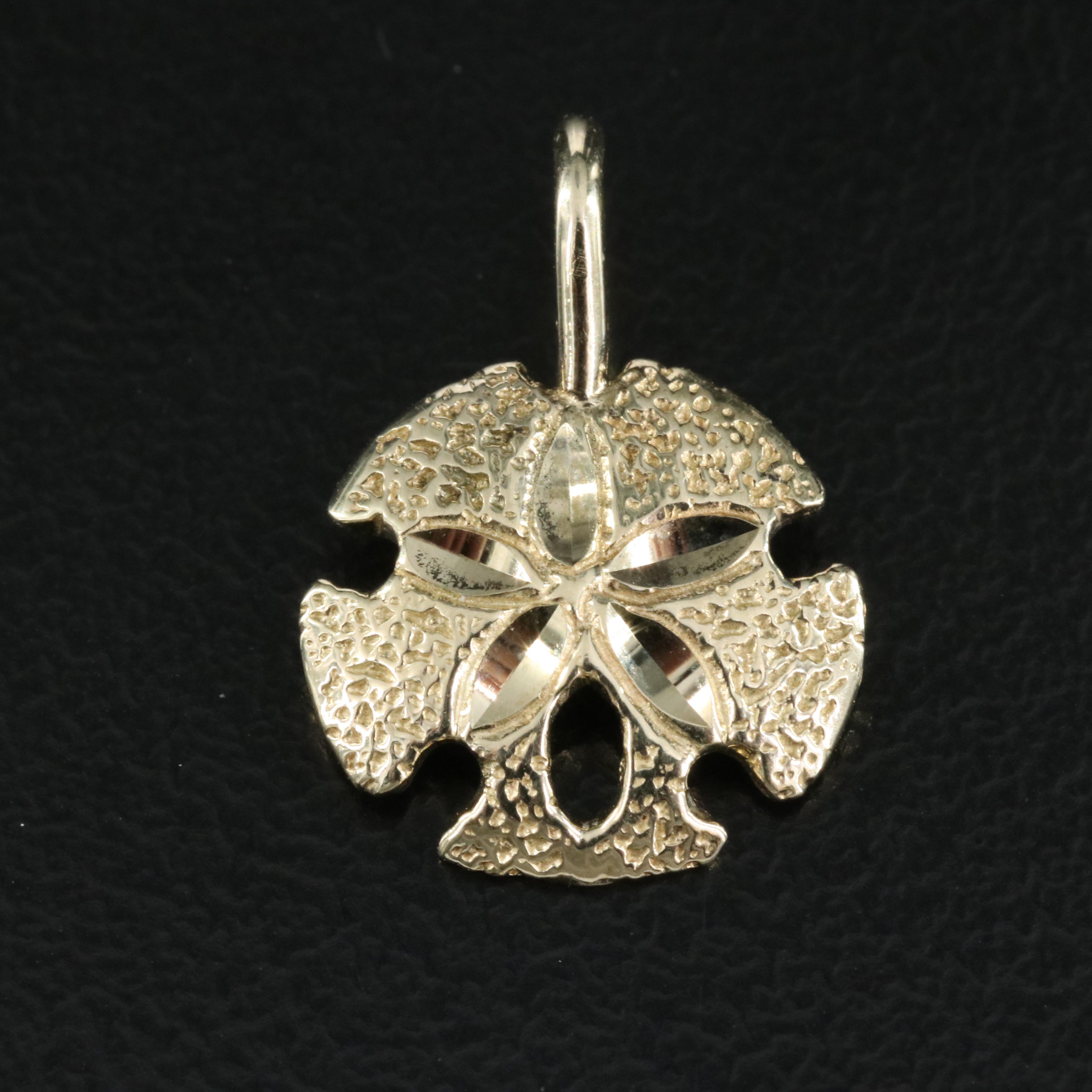 14K Sand Dollar Pendant