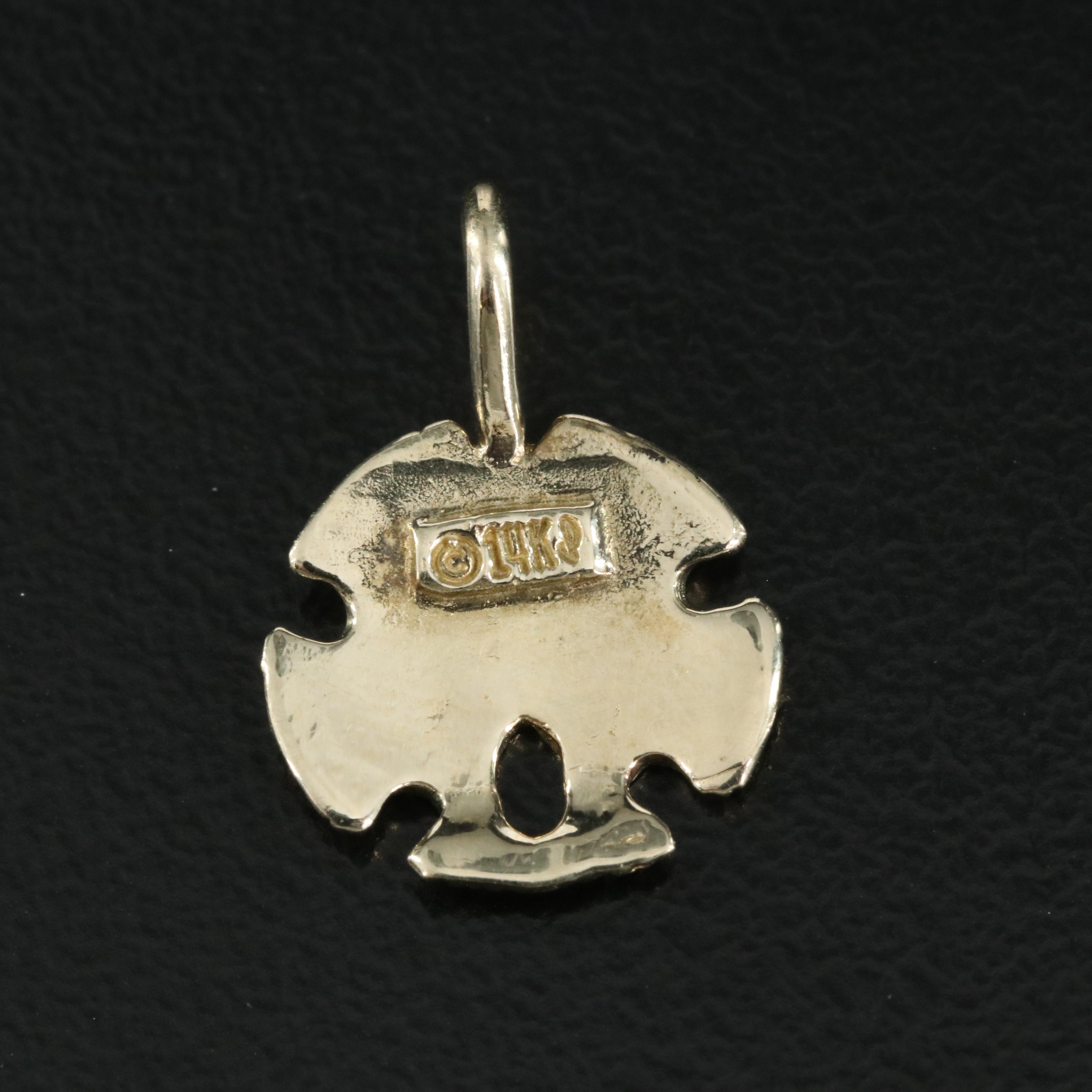 14K Sand Dollar Pendant