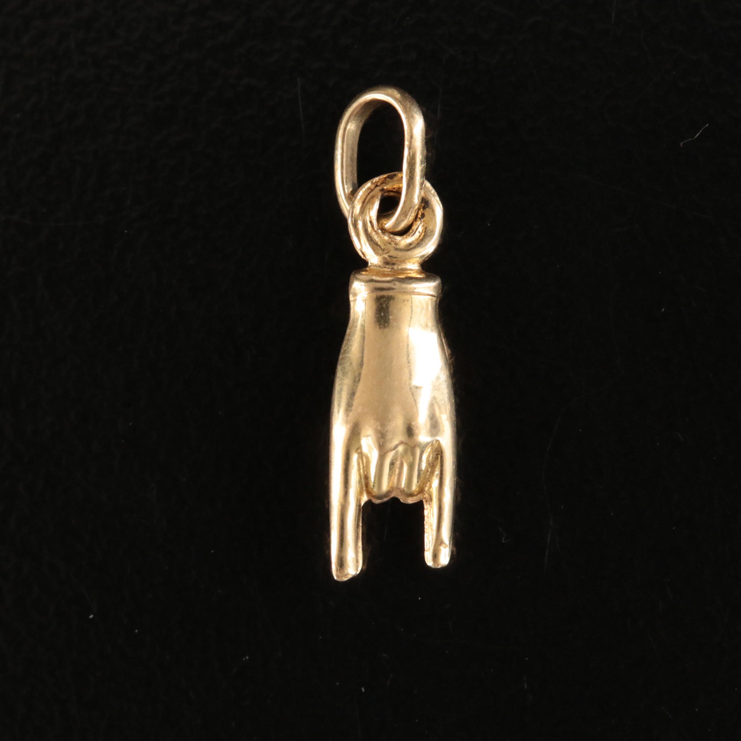 18K "Mano Cornuto" Horn Hand Sign Charm