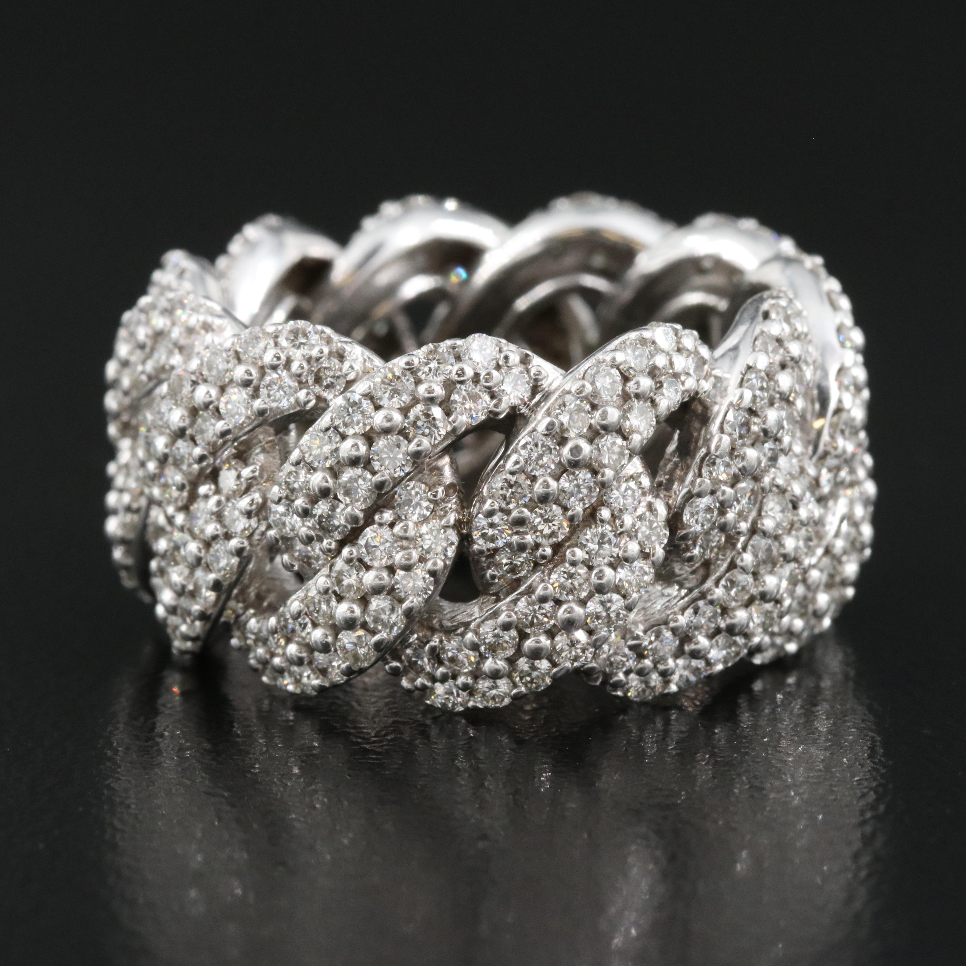 14K 3.08 CTW Diamond Interlocking Band