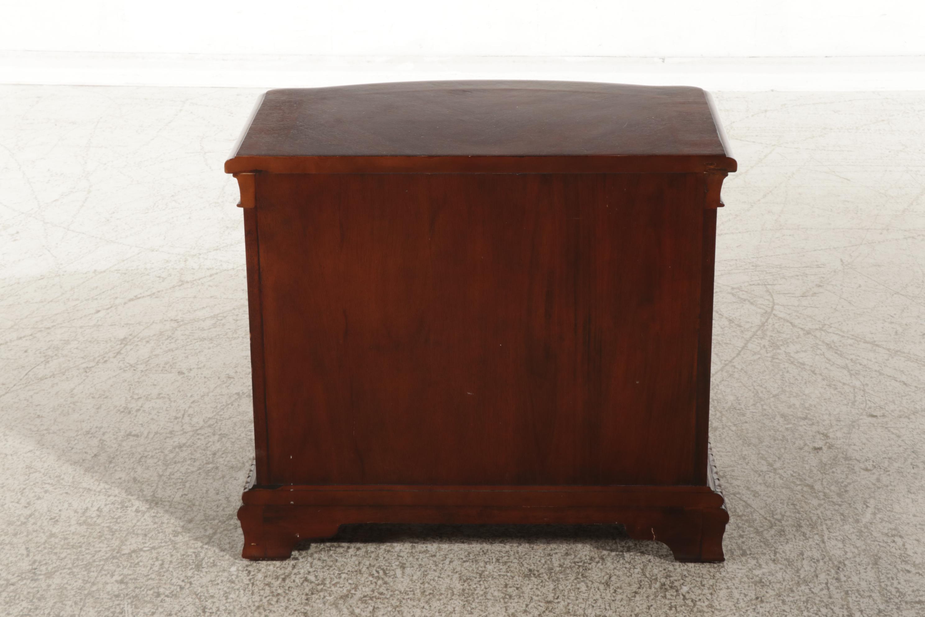 Baroque Style Mahogany Finish Two-Door Nighstand