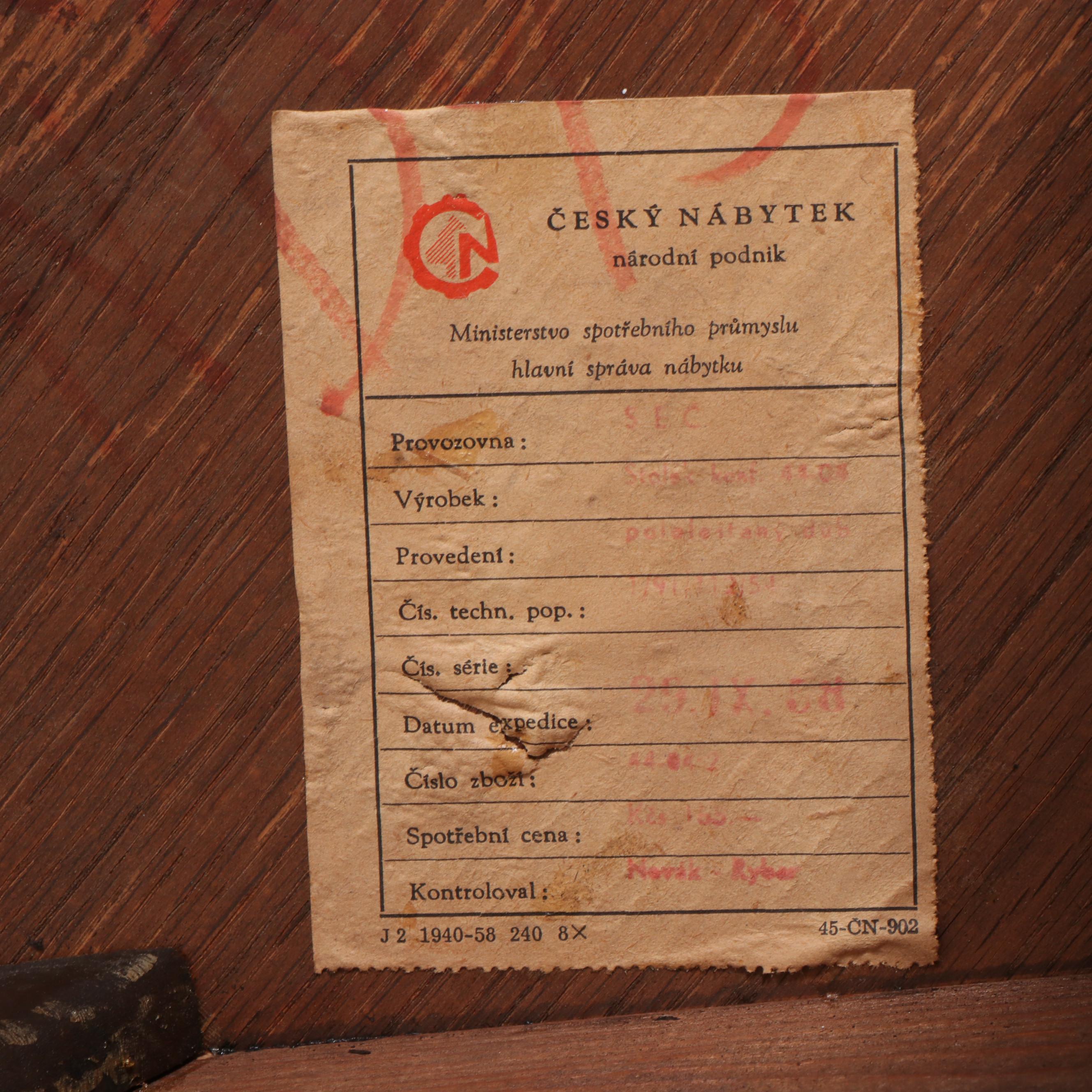 Czech Modern Oak Side Table, Mid to Late 20th Century