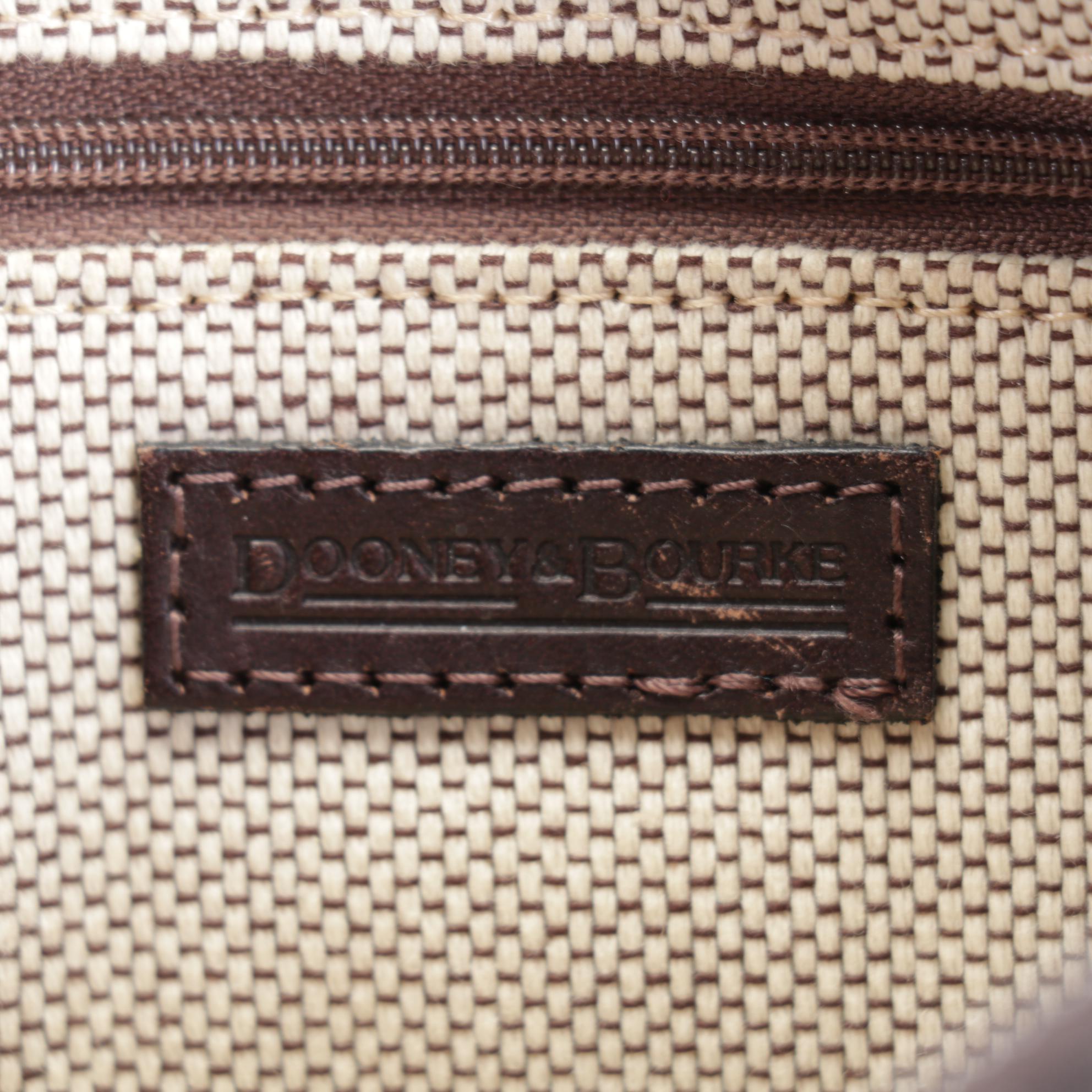 Dooney & Bourke Totes and Shoulder Bag in Leather and Coated Canvas