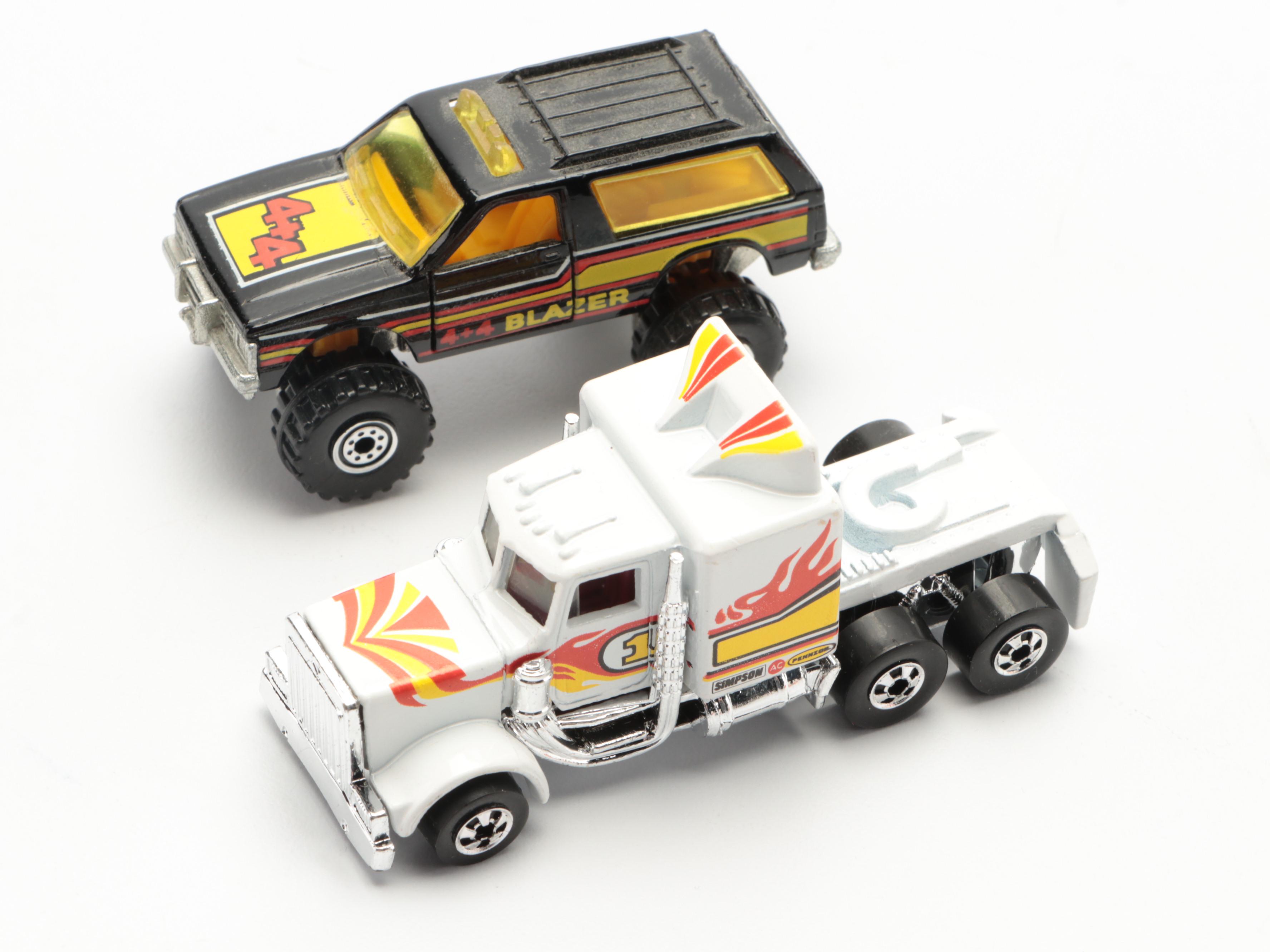 Hot Wheels Pop Up Collector's Case With Diecast Cars, 1960s–2000s