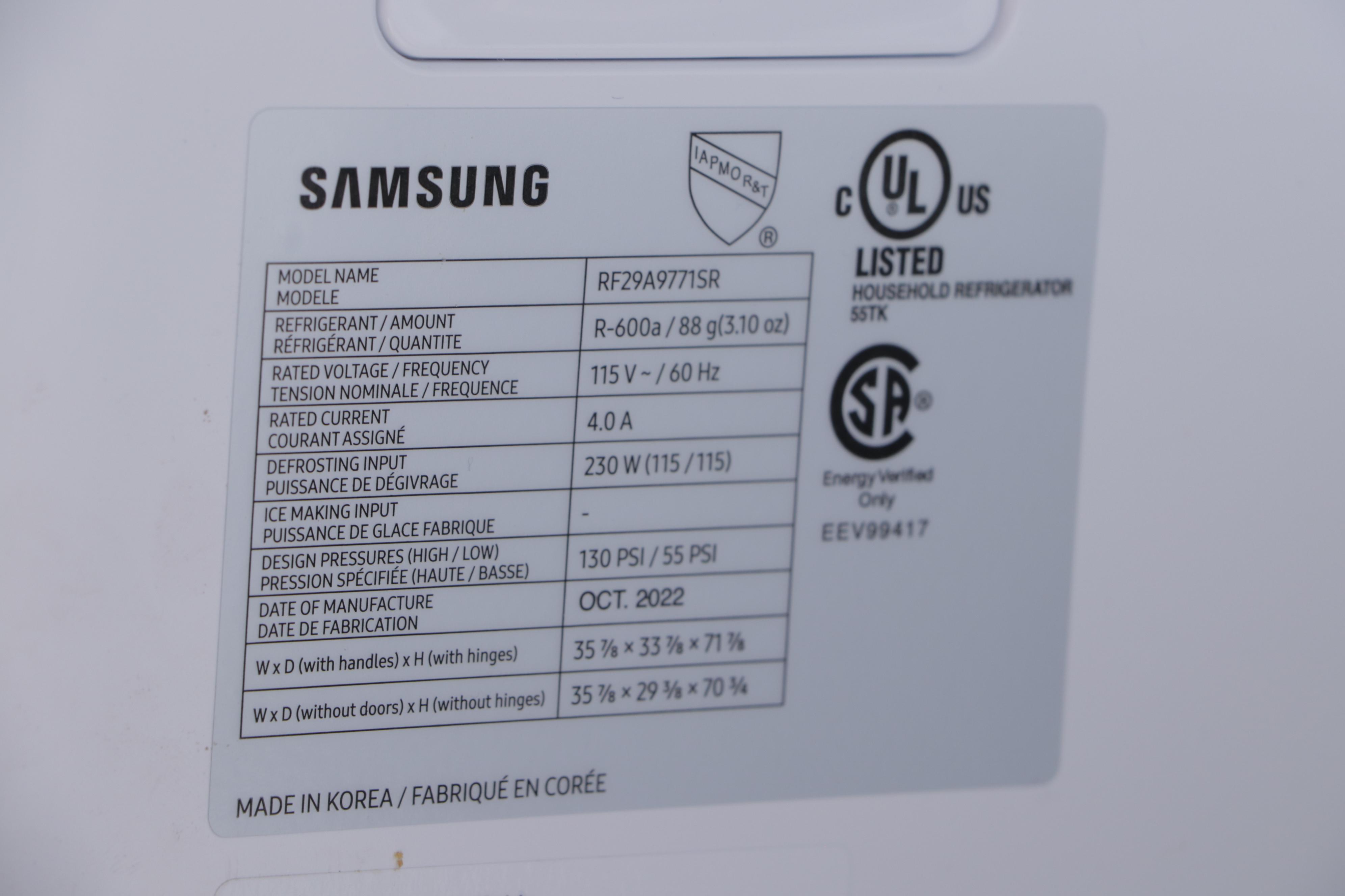 Samsung Smart 4-Door Flex Refrigerator With Family Hub and Beverage Center