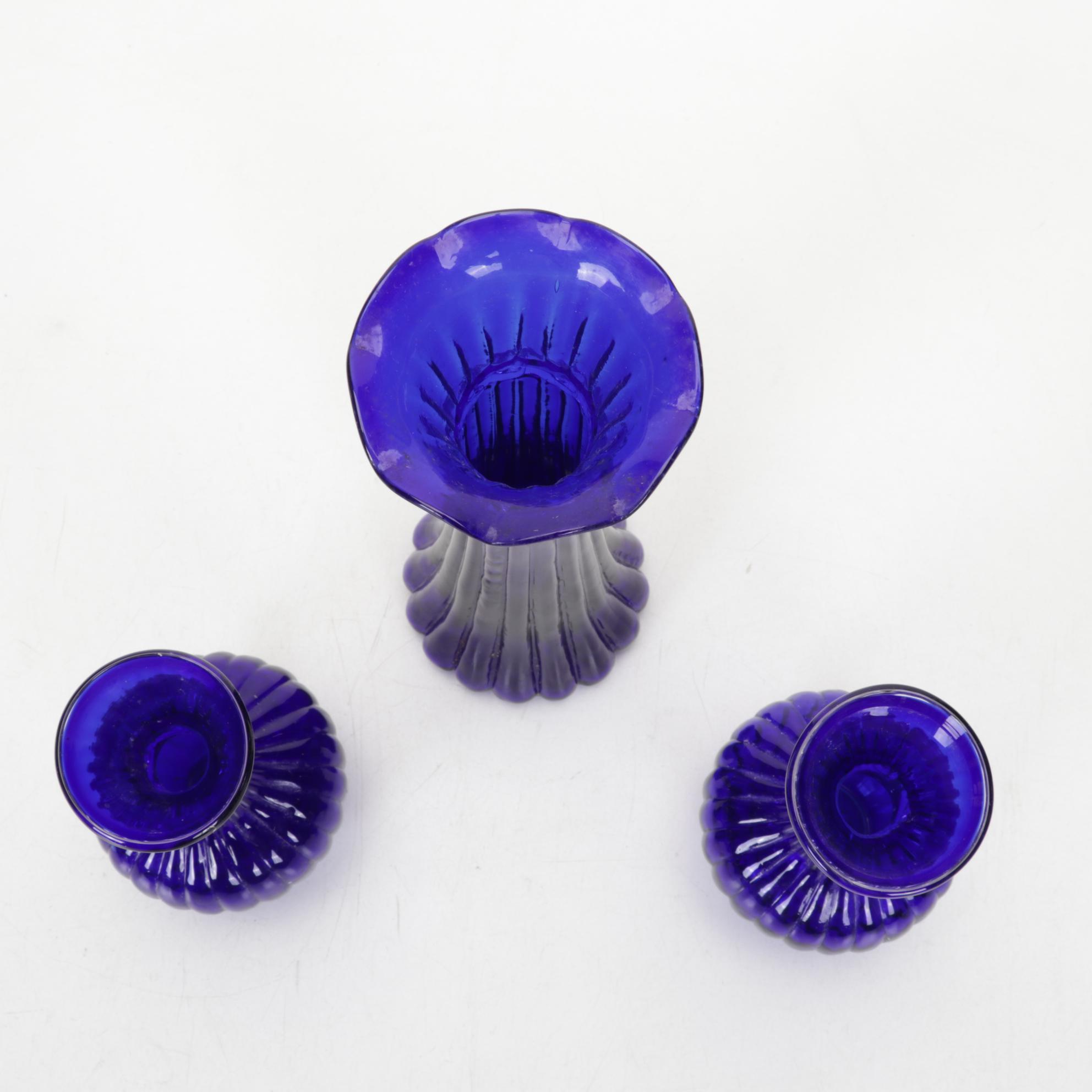 Art Nouveau Style Pulled Feather Vase Pilgrim and Other Glass Tableware