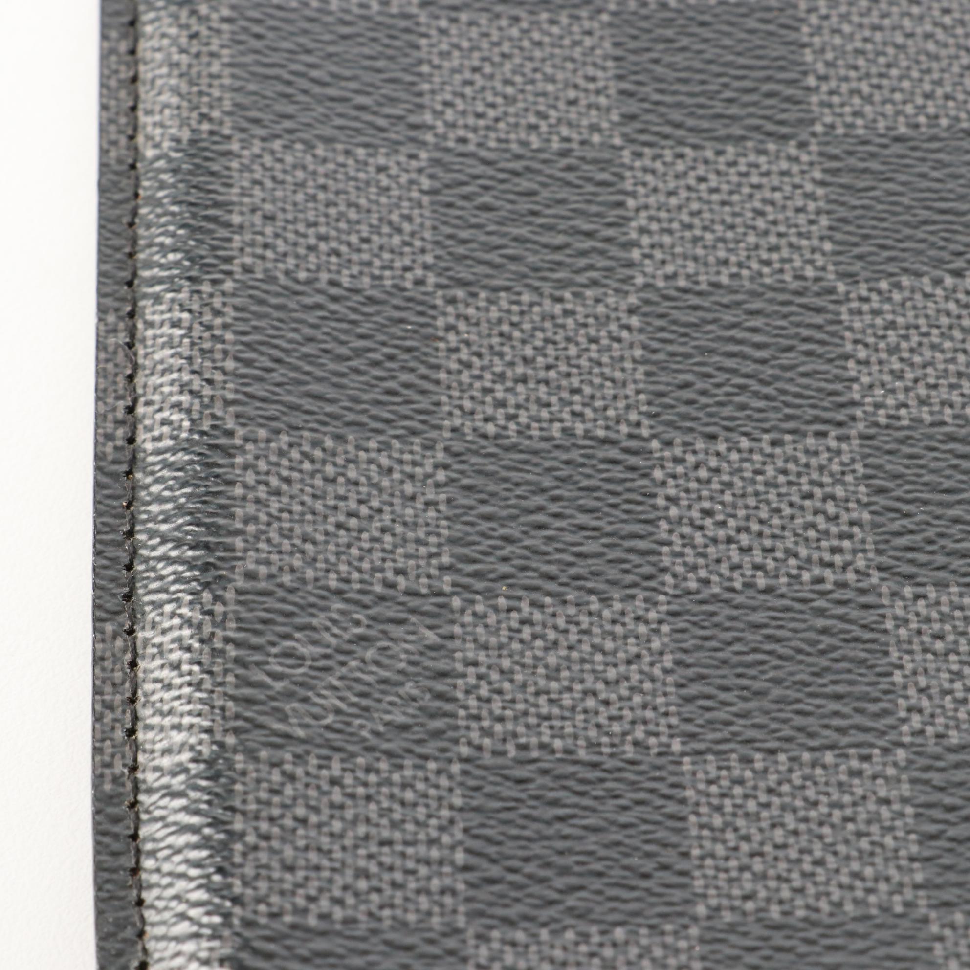 Louis Vuitton iPad Hardcase Cover in Damier Graphite Canvas