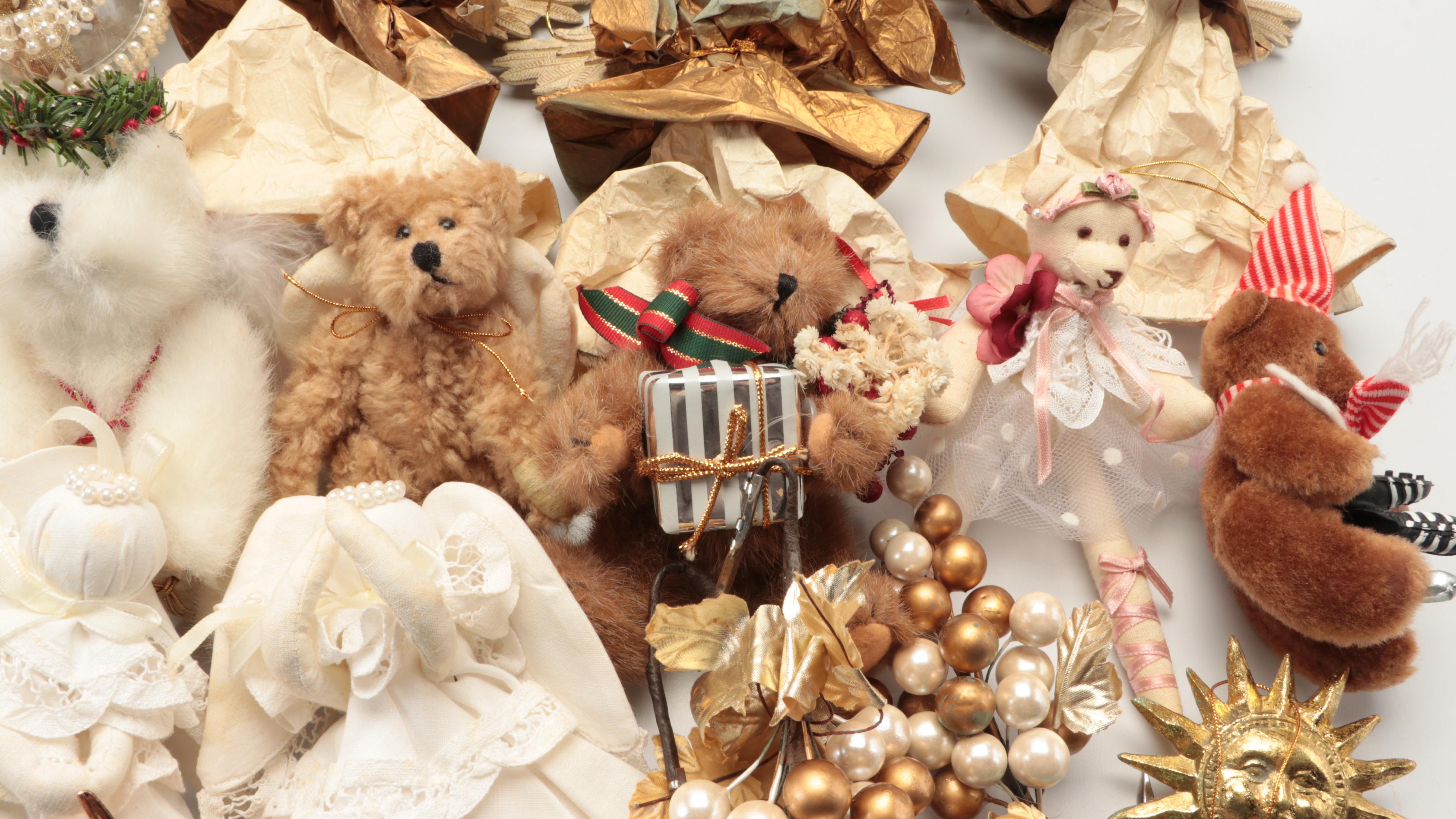 Nancy Thomas "Celebrate" Wood Plaque With More Christmas Decorations