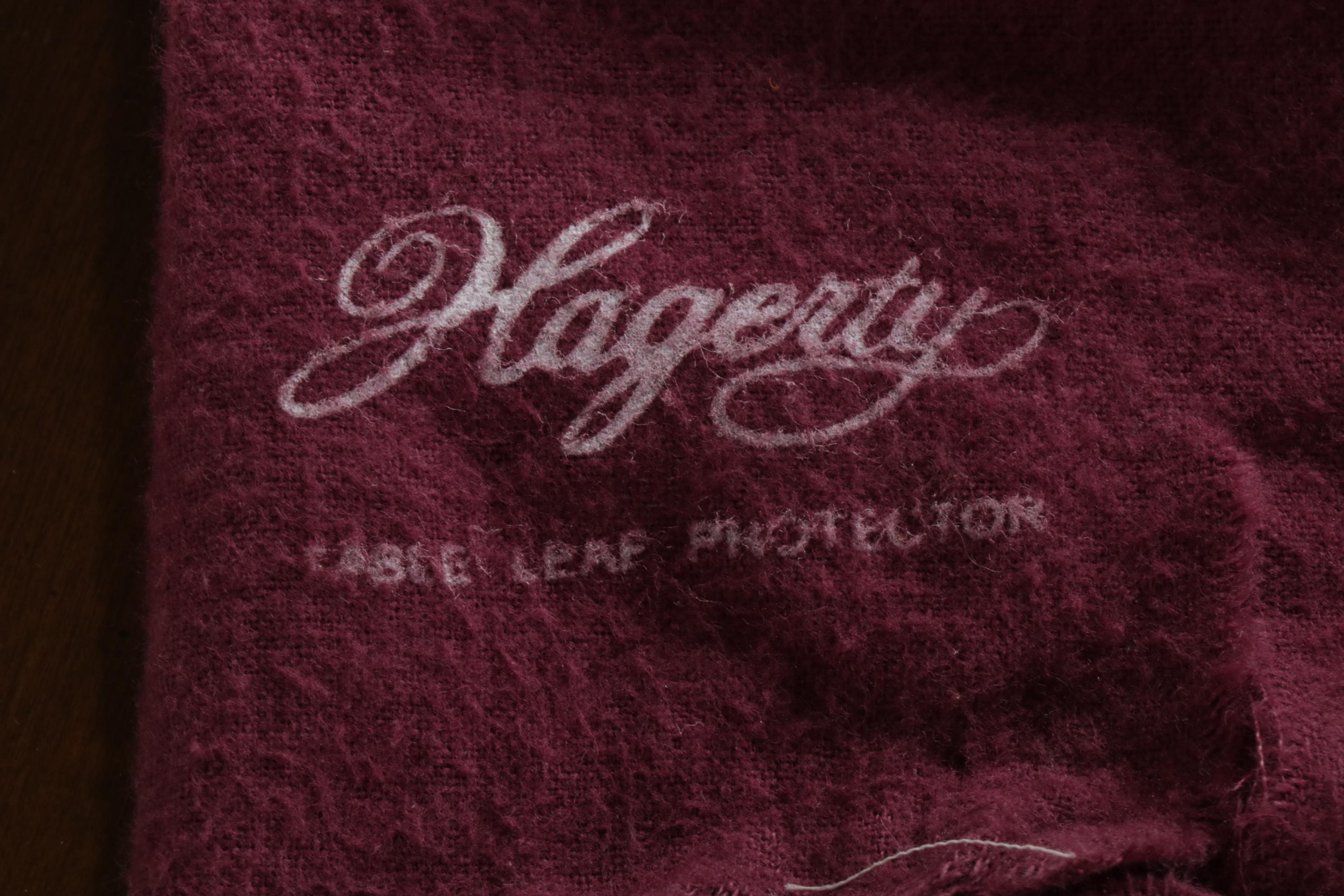 Venetian Style Pedestal Extension Dining Table and Four Chairs