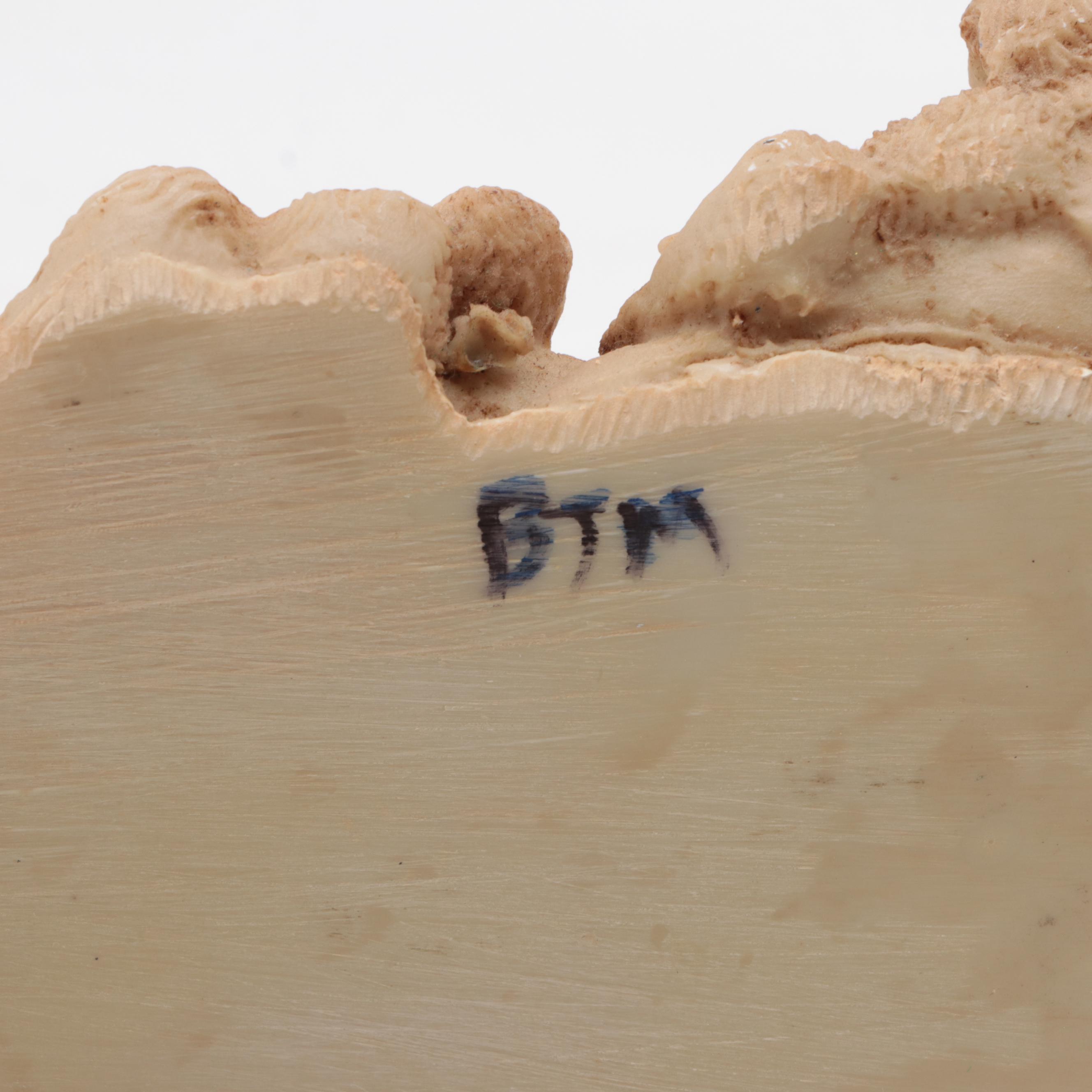 Ardalt Ceramic Angel Figurines with "The Last Supper" Resin Wall Hanging