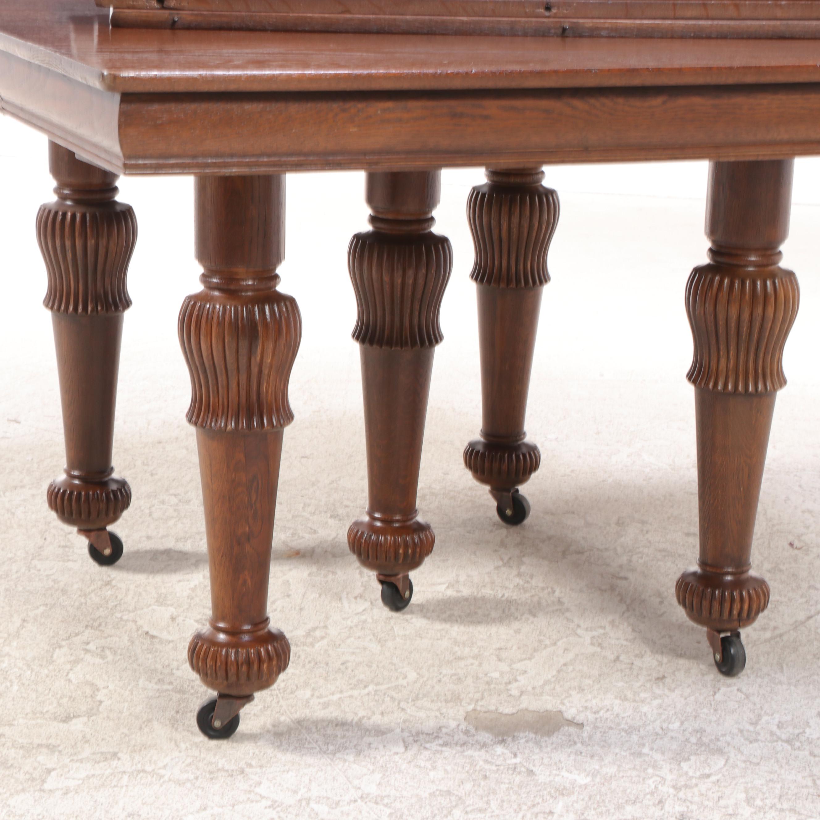 Victorian Oak Extension Dining Table, Late 19th Century