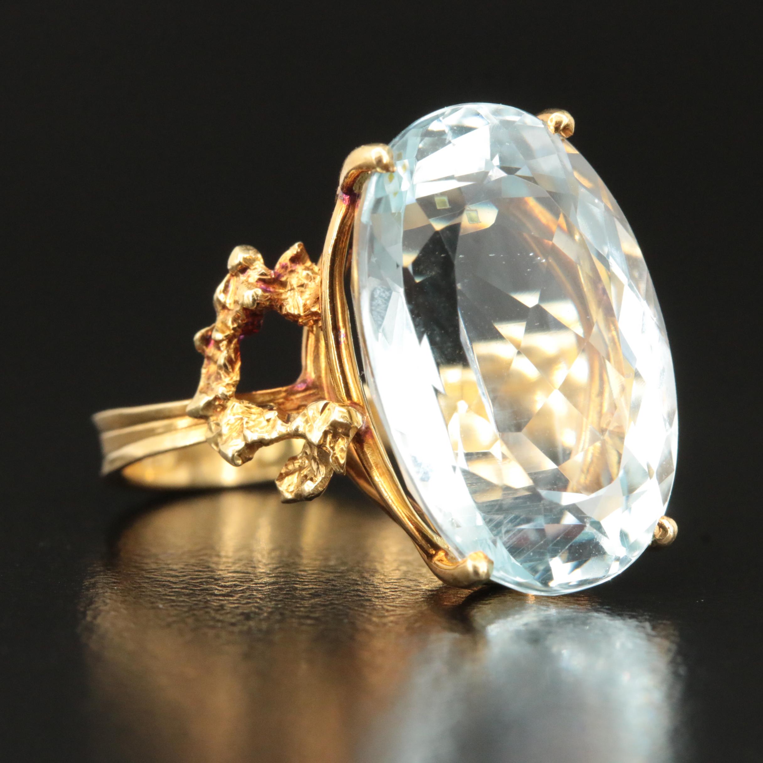 18K 10.81 CT Aquamarine Ring