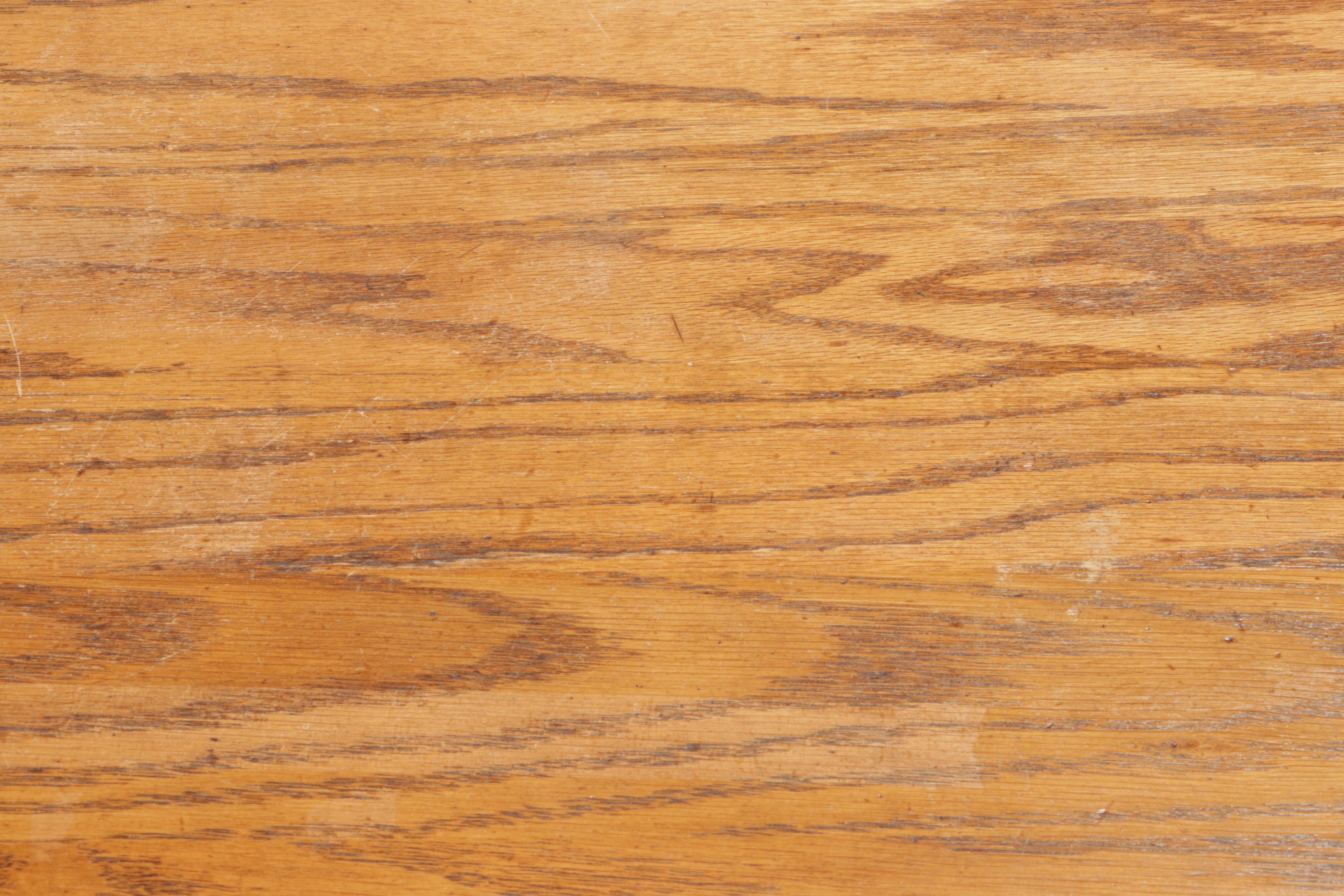 Late Victorian Oak Extension Dining Table and Four Chairs