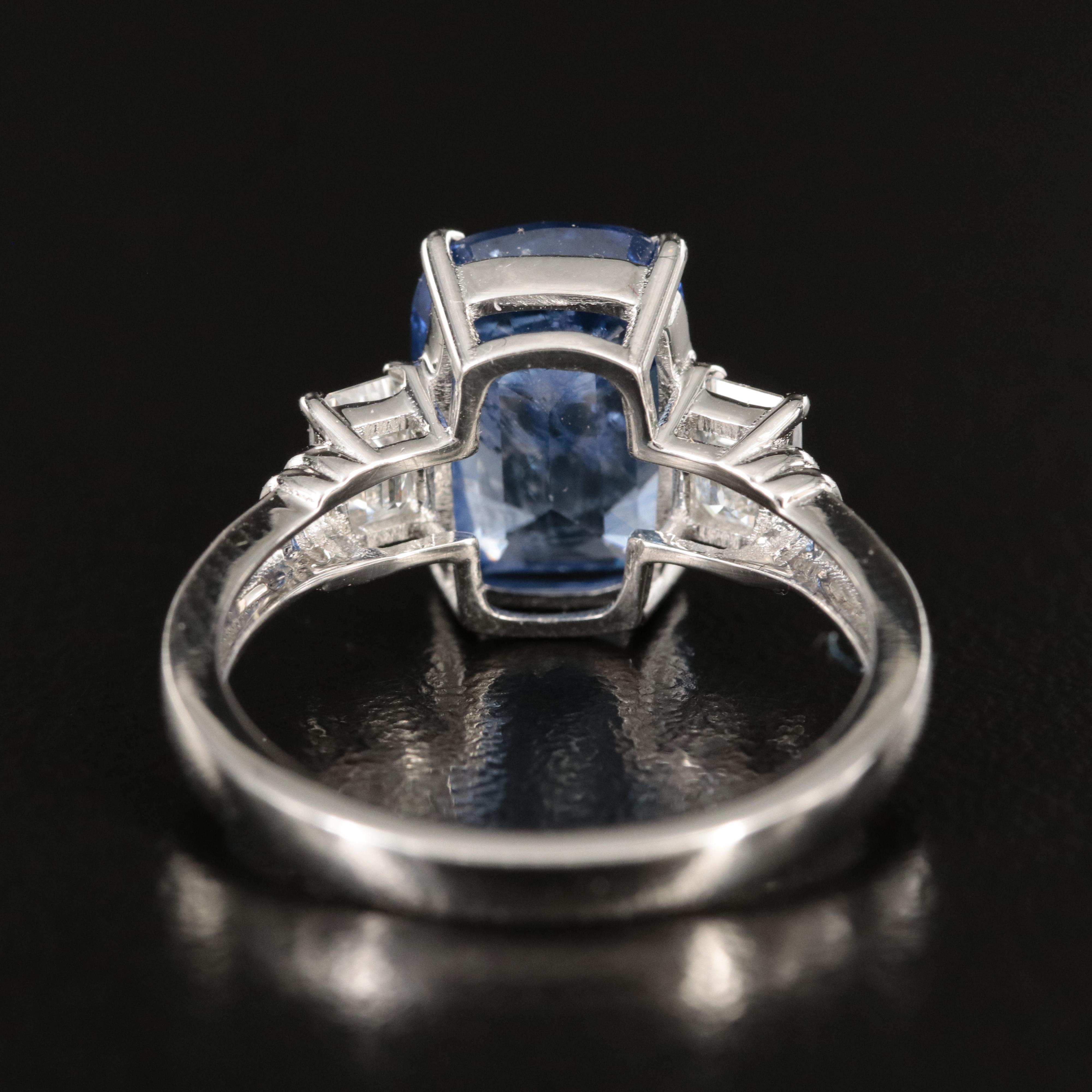 18K 4.27 CT Sapphire and Diamond Ring