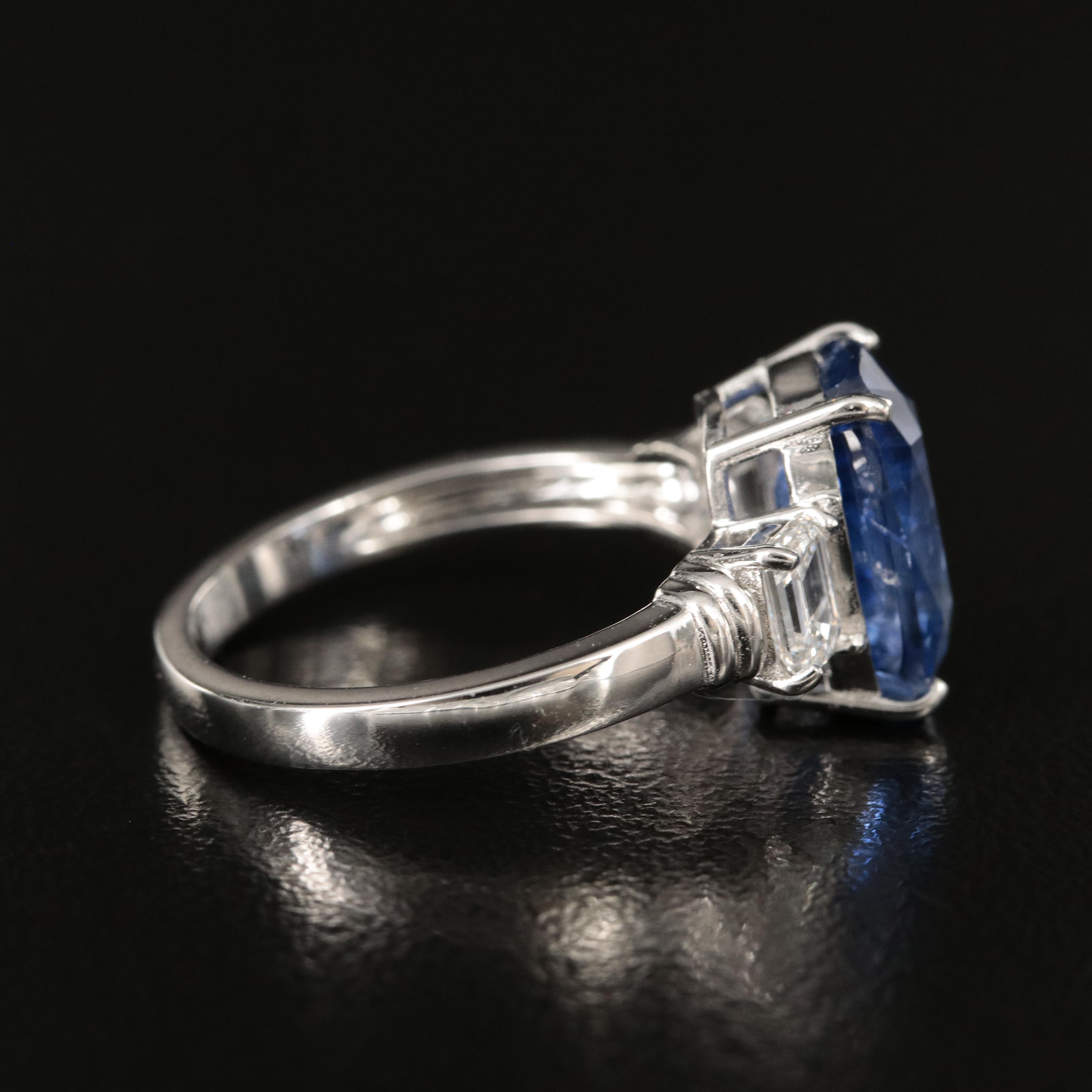 18K 4.27 CT Sapphire and Diamond Ring