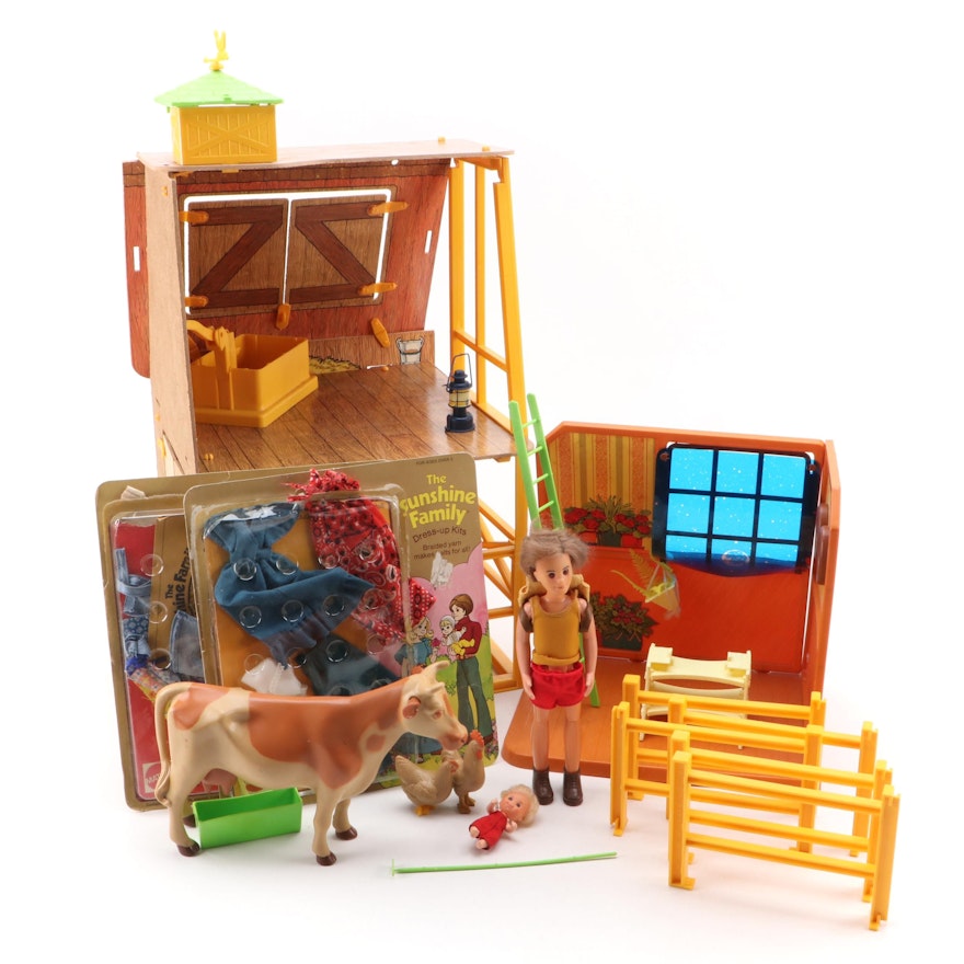 Mattel Sunshine Family Barn and Room with Dolls, Livestock and Clothing