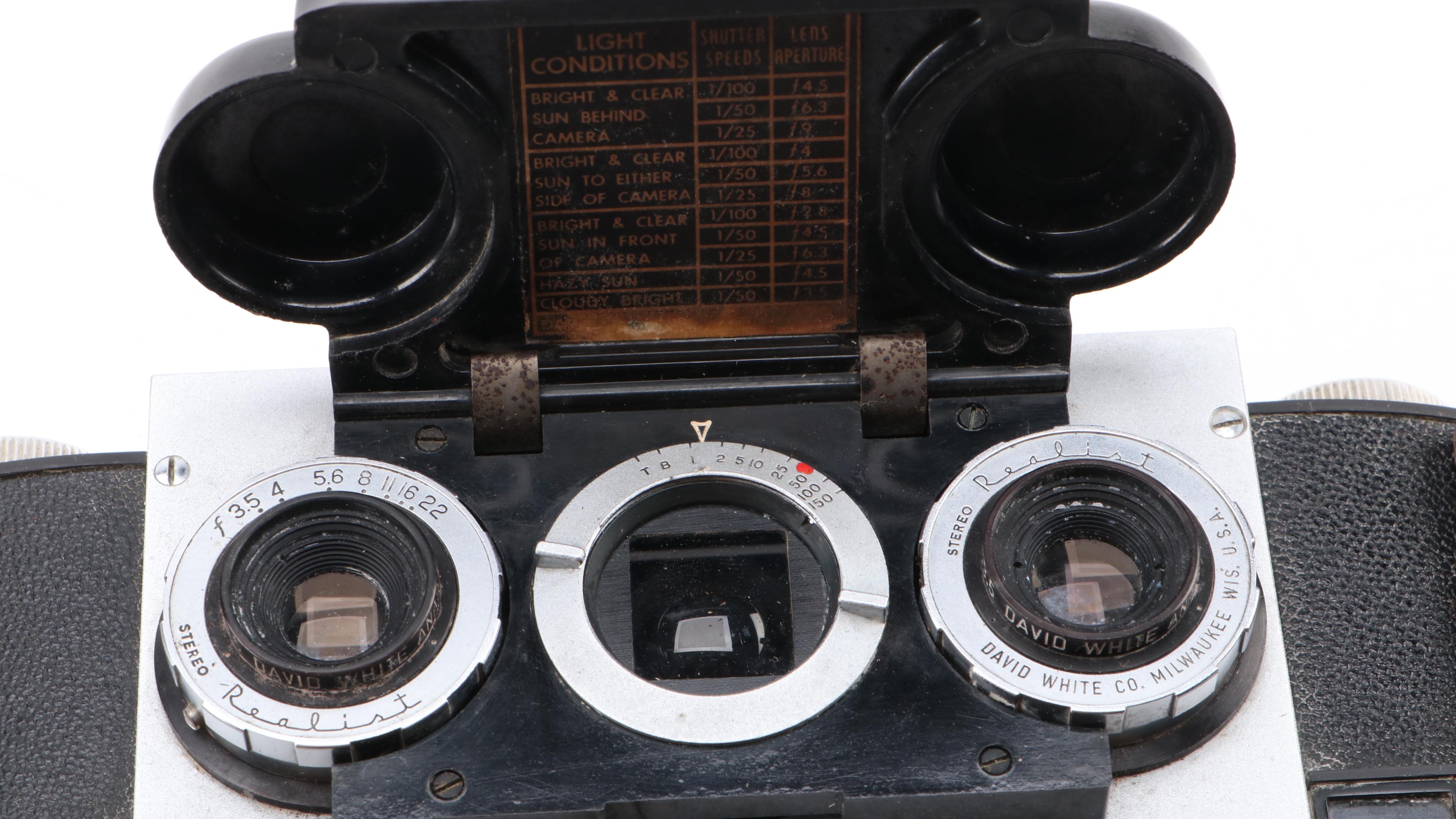 Kodak 35, David White Co. Stereo Realist Cameras, Studio Scale and Accessories