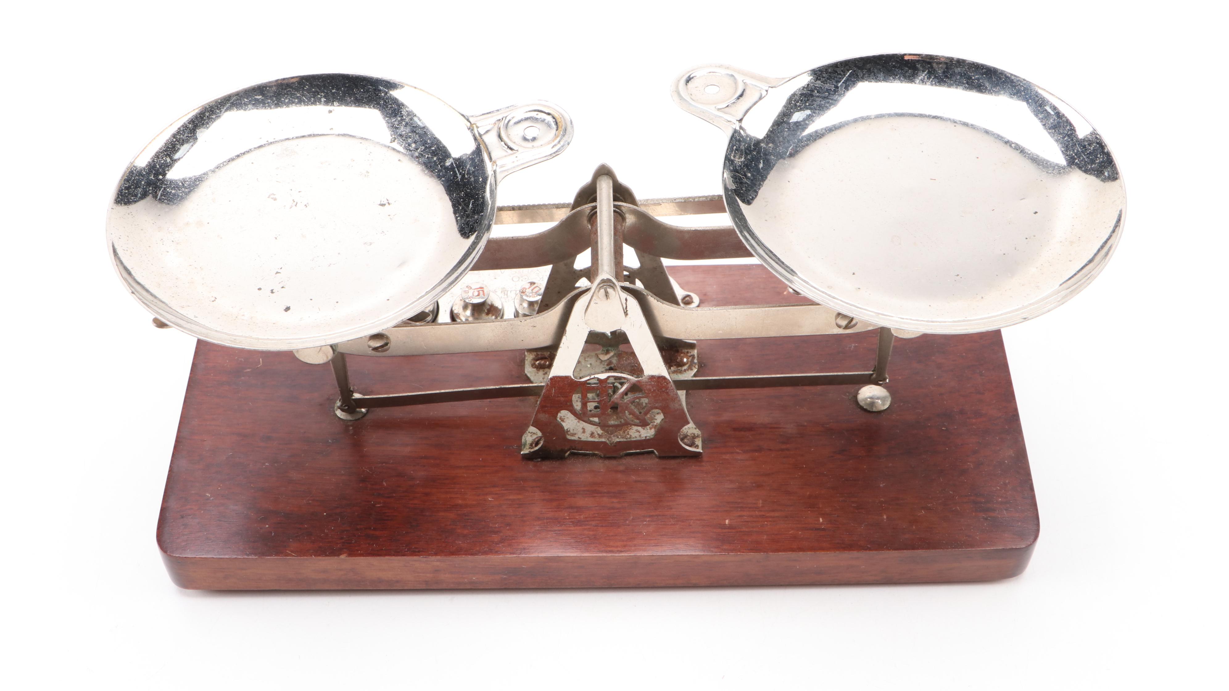 Kodak 35, David White Co. Stereo Realist Cameras, Studio Scale and Accessories