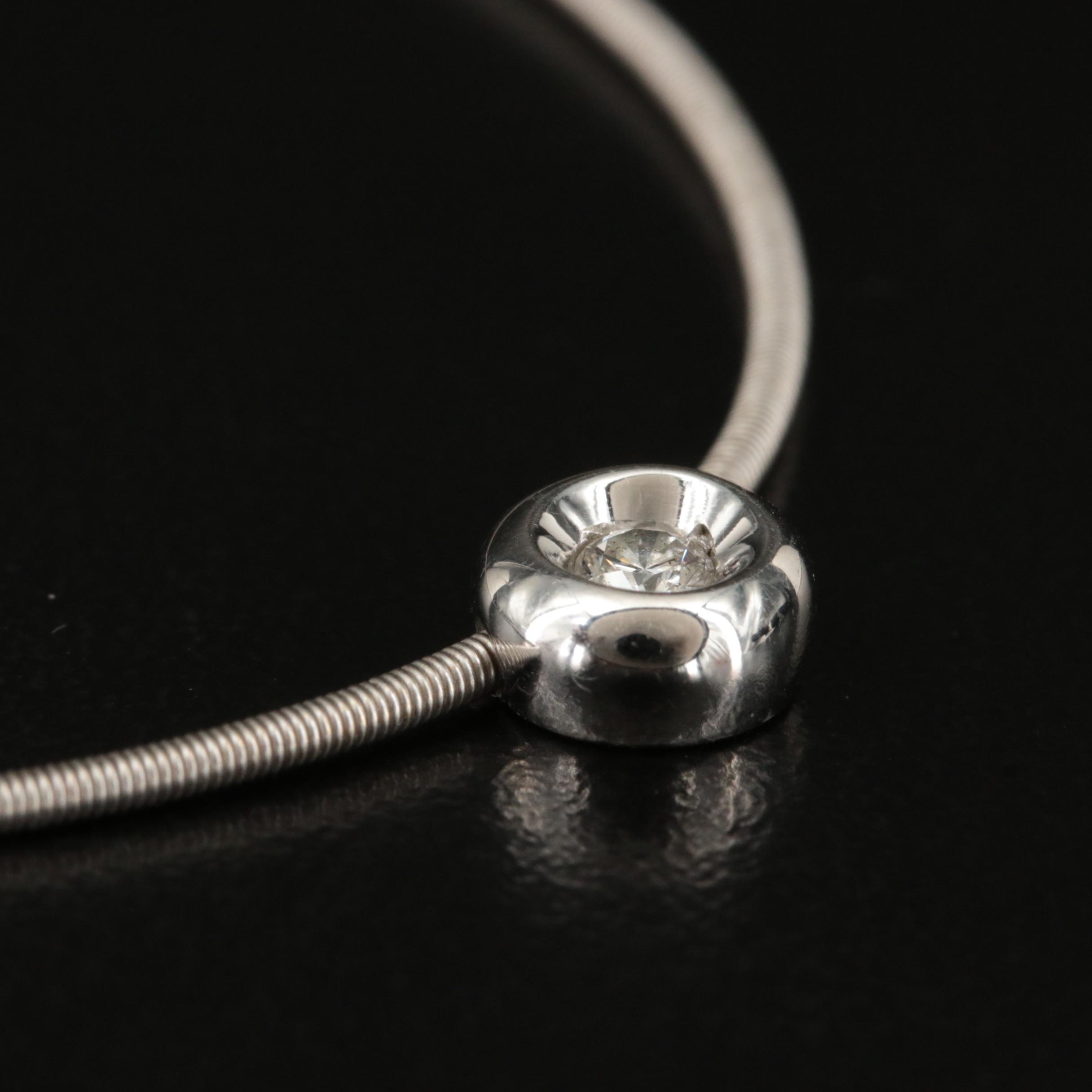 18K 0.12 CT Diamond Solitaire Pendant on Snake Chain