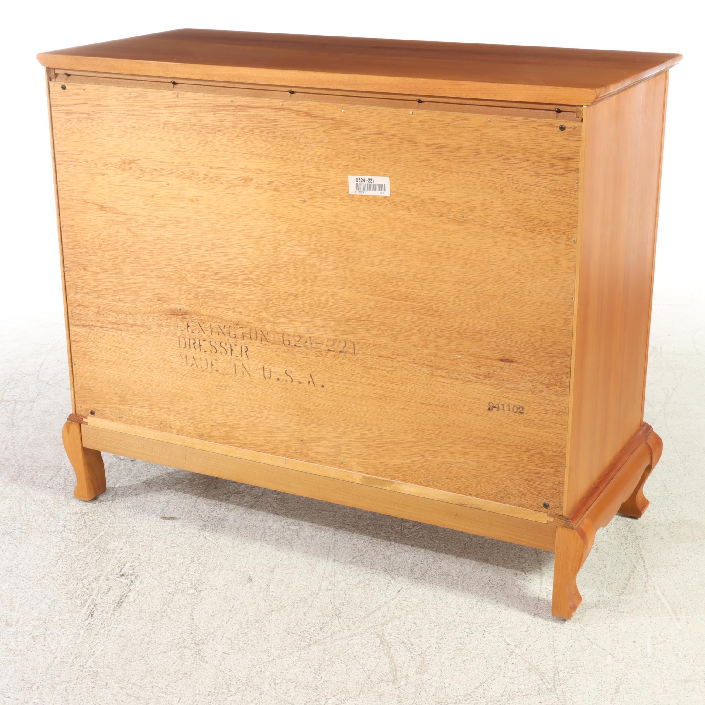 Lexington Furniture French Provincial Style Pine Four-Drawer Commode