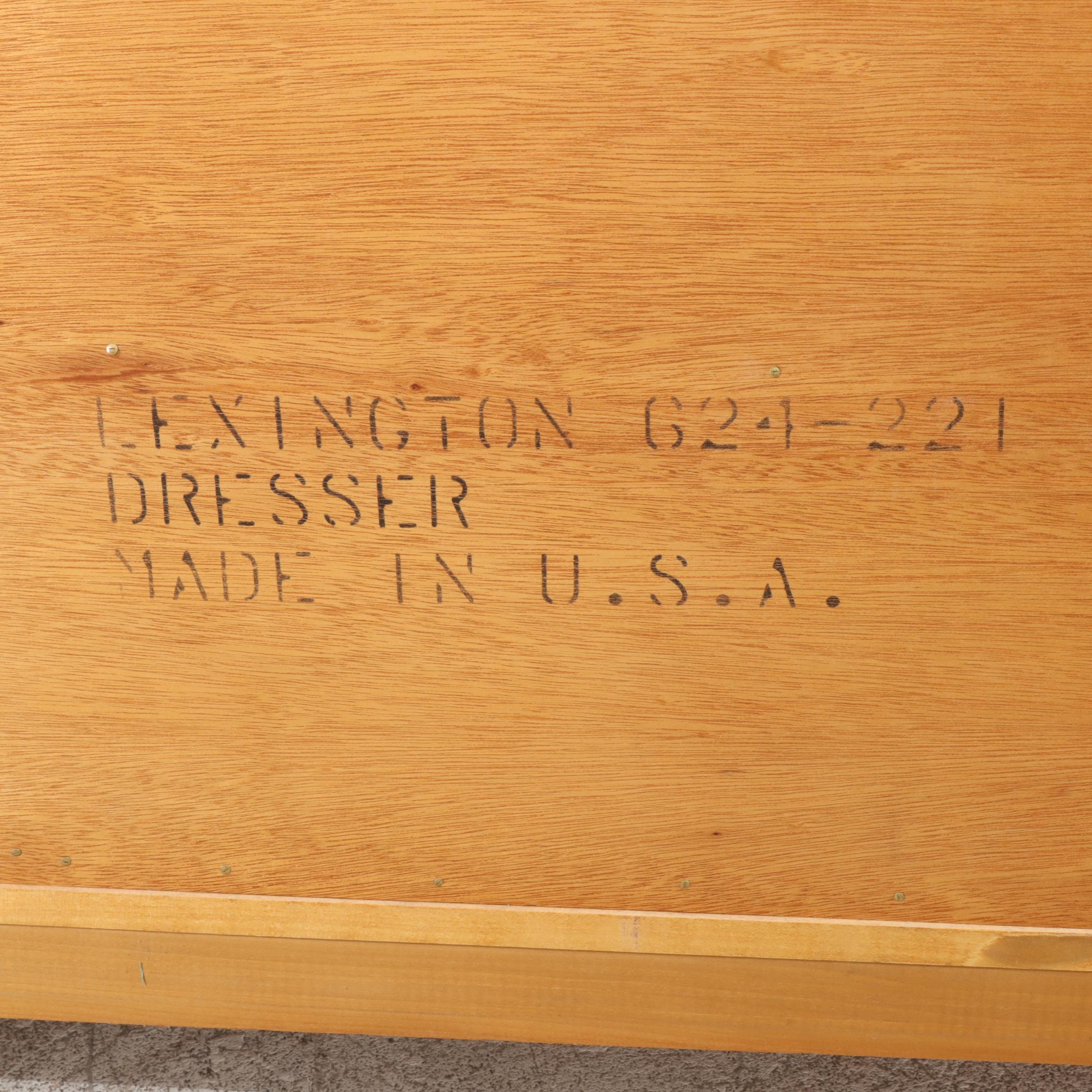 Lexington Furniture French Provincial Style Pine Four-Drawer Commode